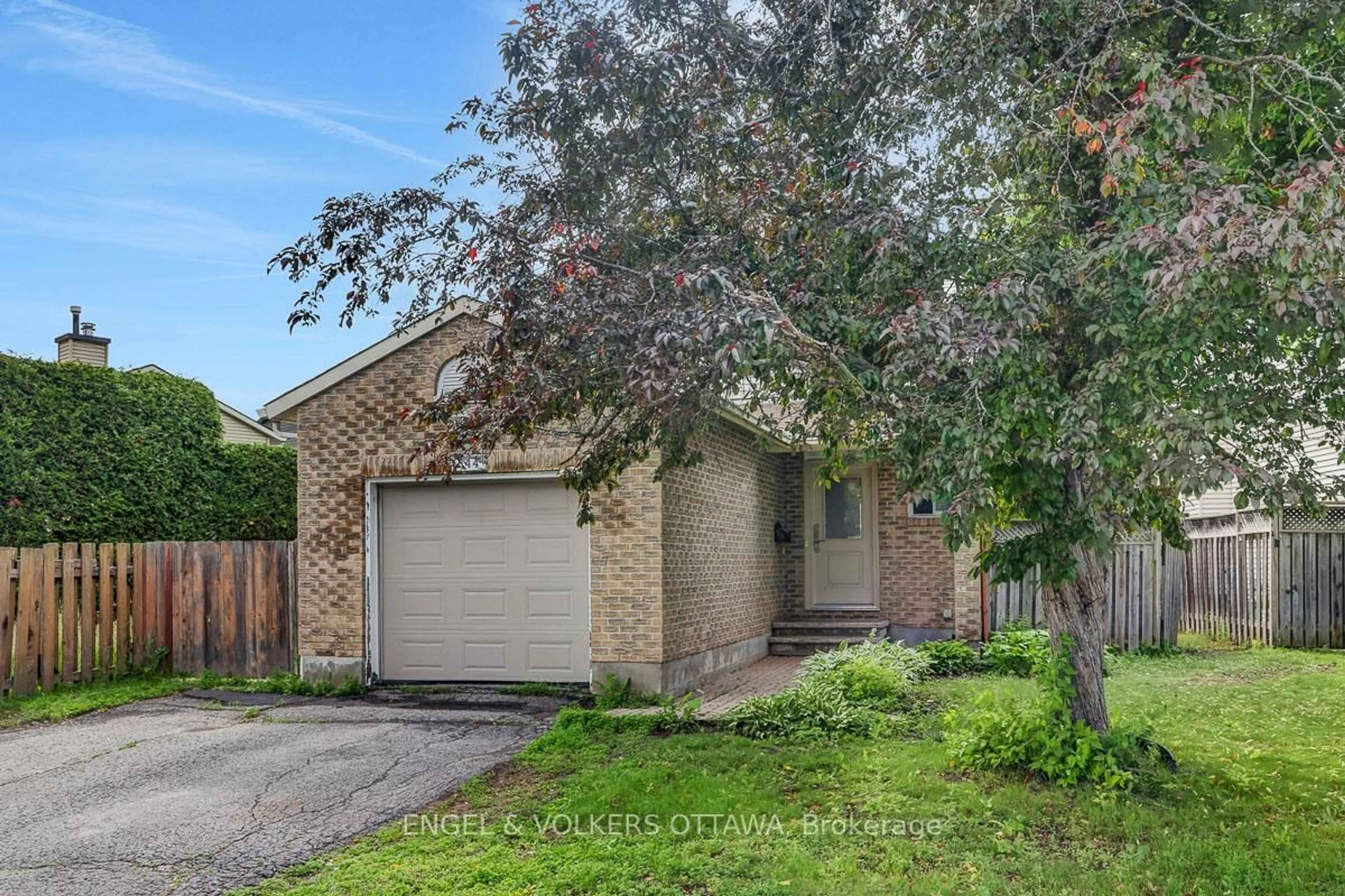 Home with brick exterior material, street for 1844 Prestwick Dr, Orleans Ontario K1E 2T3