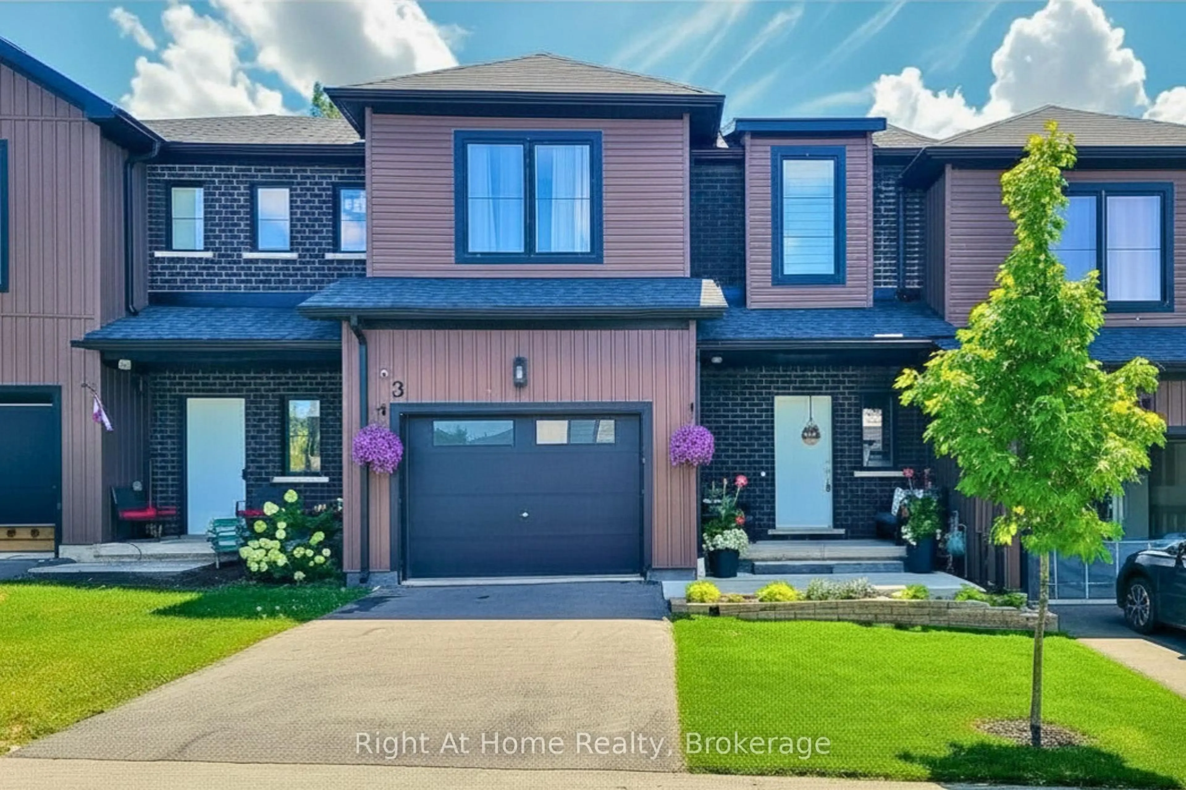 Home with brick exterior material, street for 3 Trailside Dr, Haldimand Ontario N0A 1S0