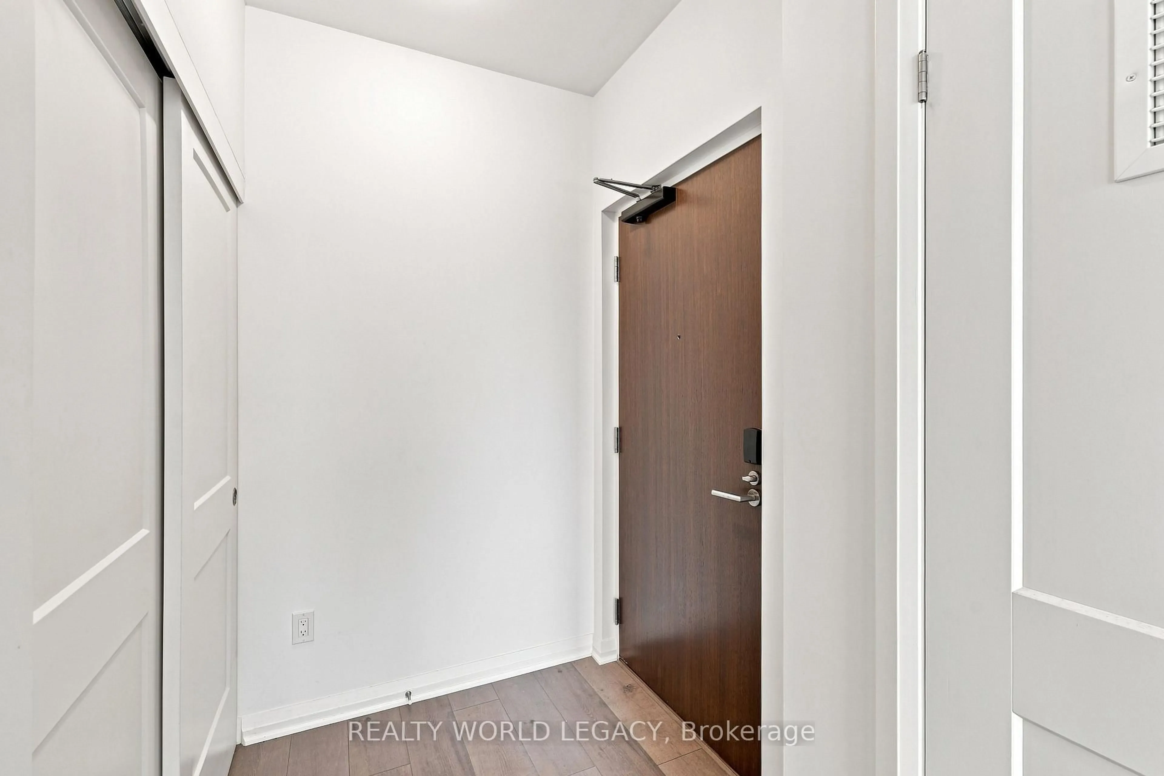 Unknown for 101 Golden Eagle Rd #215, Waterloo Ontario N2V 0H4