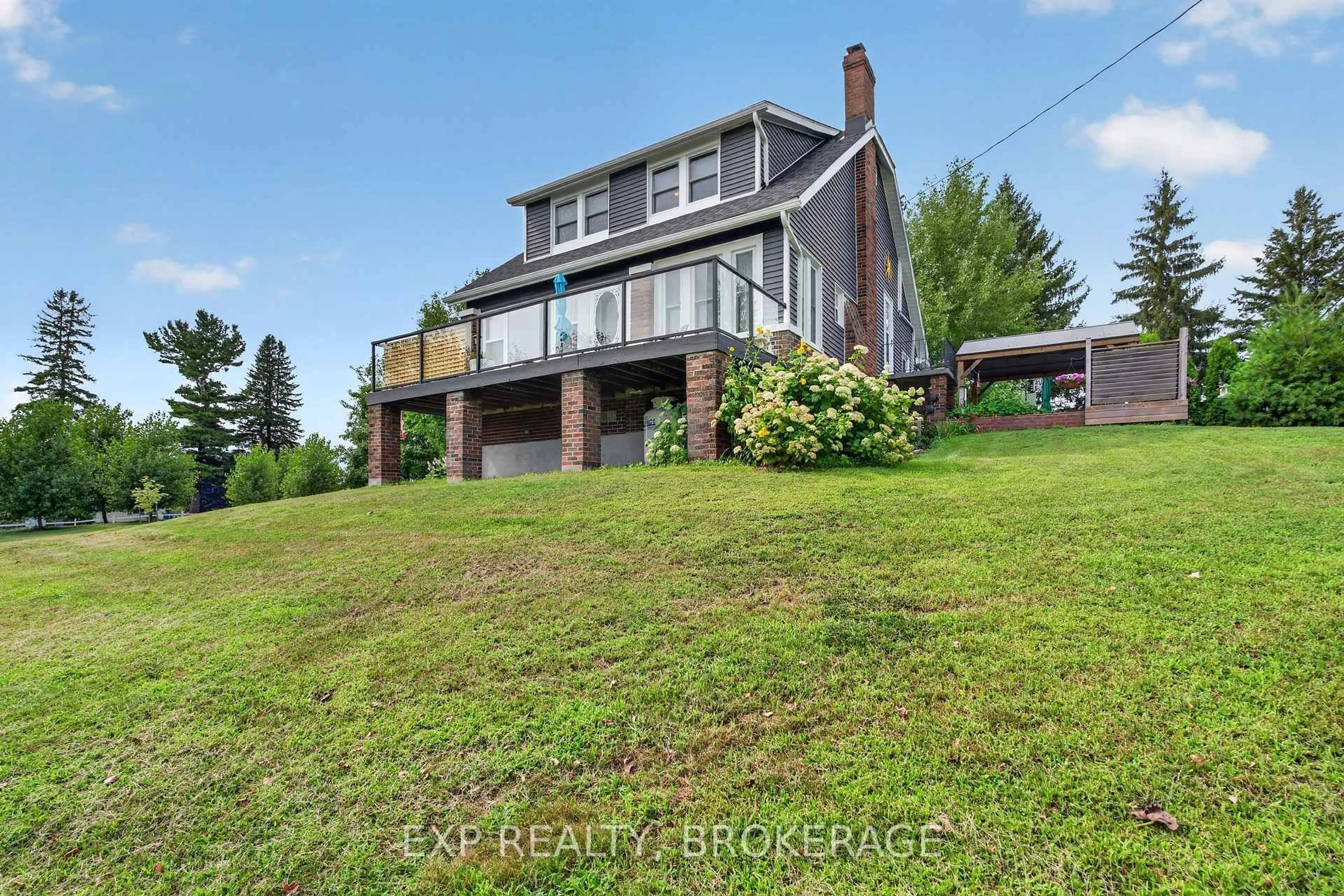 A pic from outside/outdoor area/front of a property/back of a property/a pic from drone, water/lake/river/ocean view for 4682 COUNTY 2 Rd, Front of Leeds & Seeleys Bay Ontario K7G 2V5