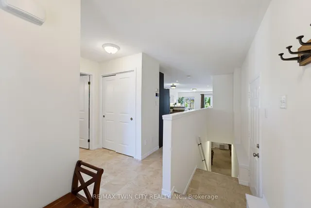934 Zeller Cres, Kitchener 5