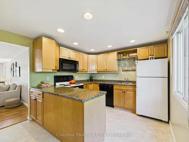 1014 Kelly Rd, Lake of Bays 3