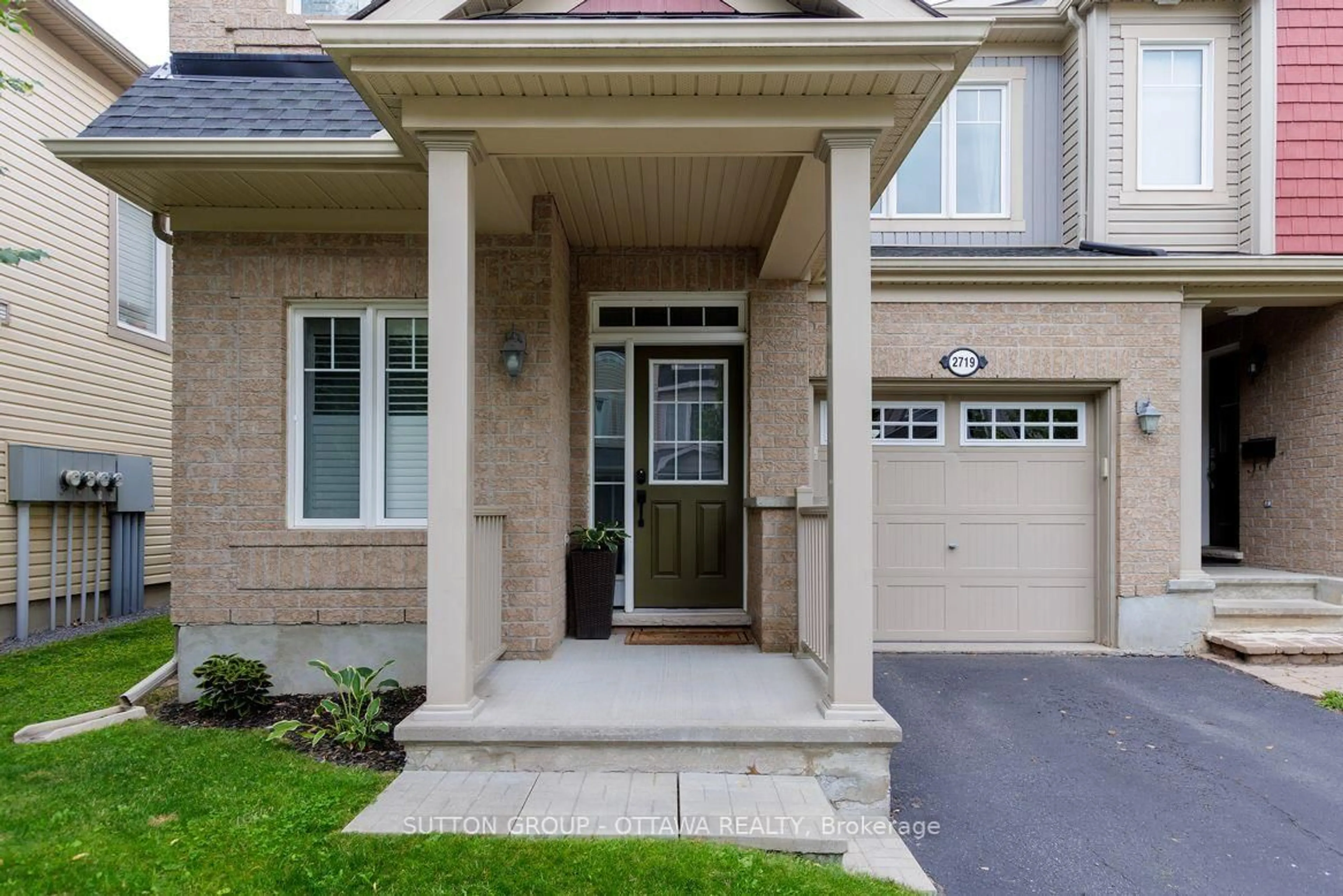 Unknown for 2719 Grand Canal St, Ottawa Ontario K2J 0R9
