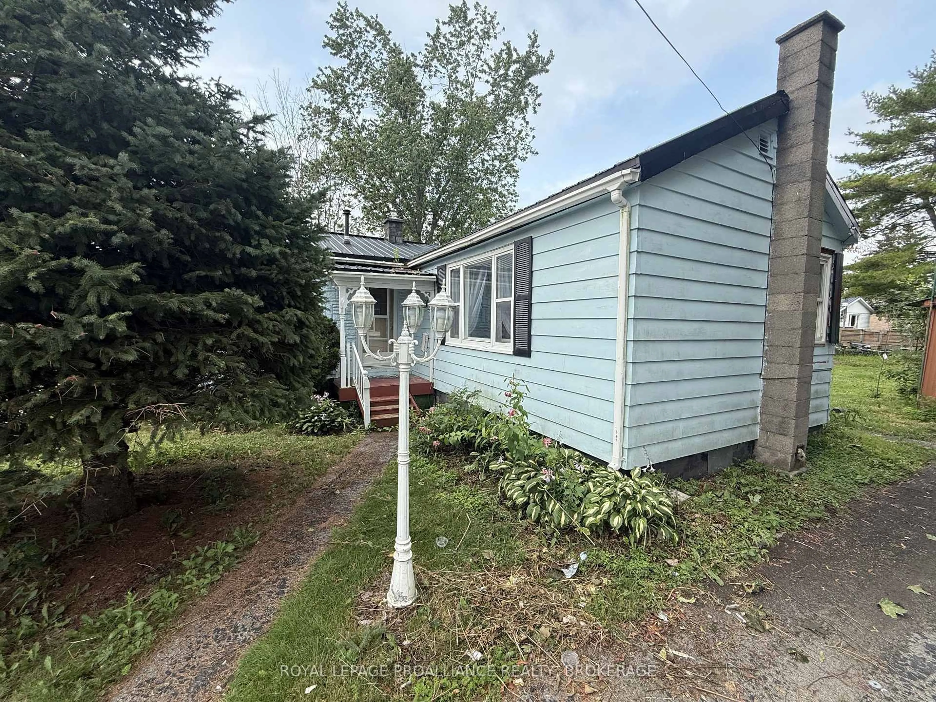 Unknown for 10 POTTER Dr, Bissett Creek Ontario K0H 2H0