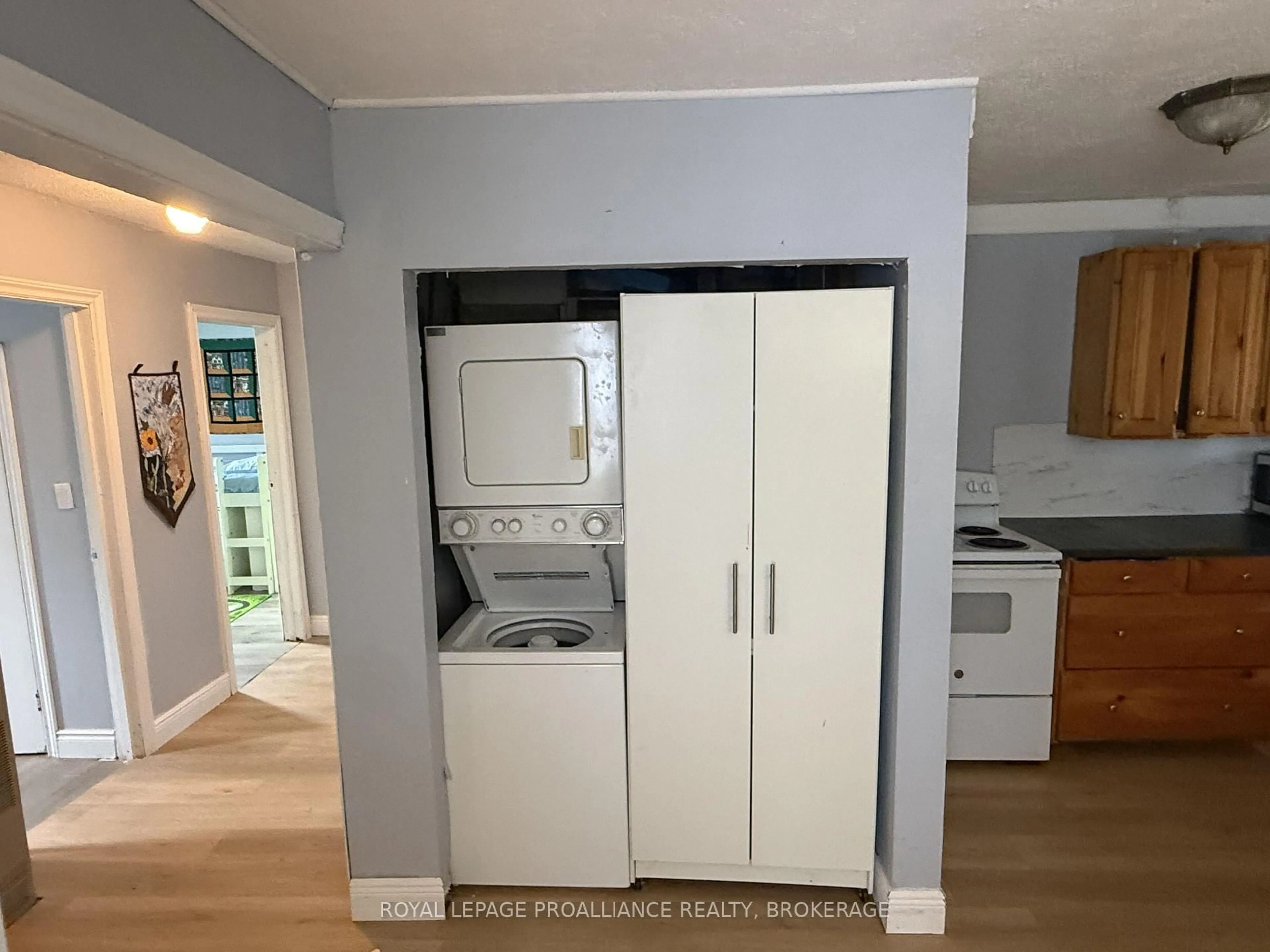 Unknown for 10 POTTER Dr, Bissett Creek Ontario K0H 2H0
