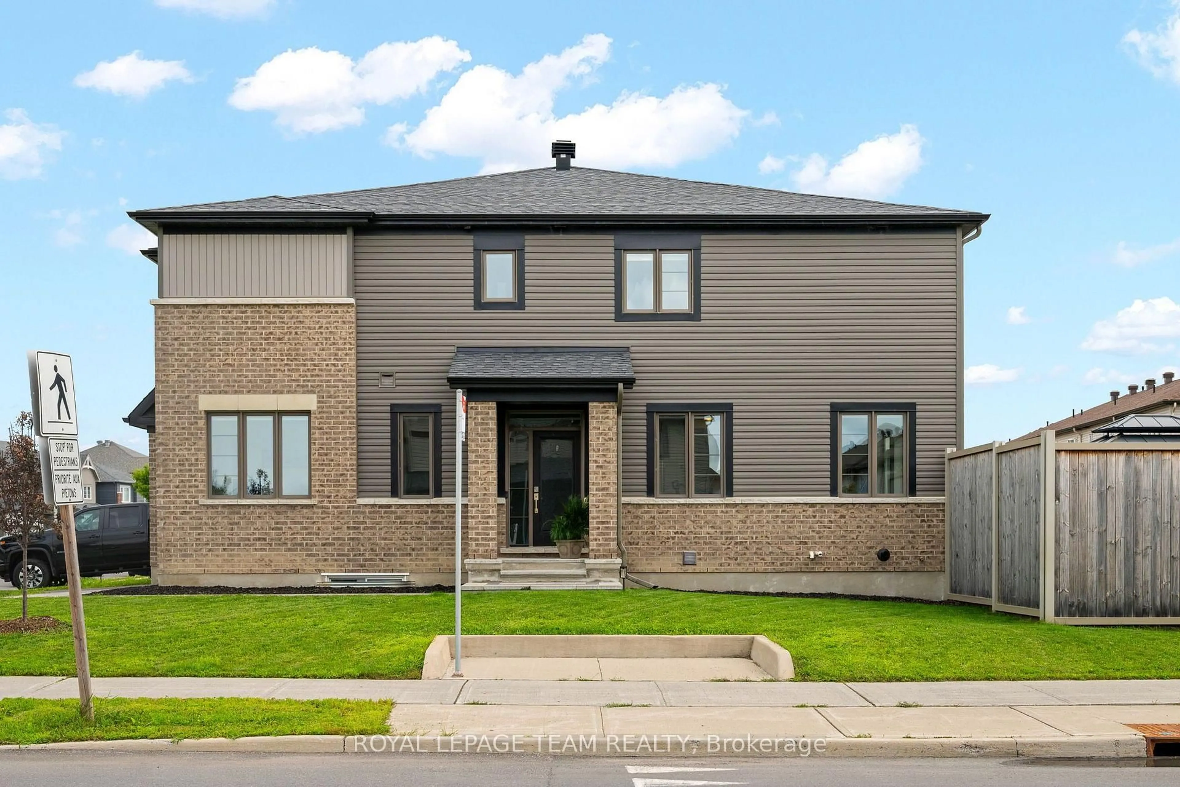 Home with brick exterior material, building for 661 Jerome Jodoin Dr, Ottawa Ontario K4A 1G9