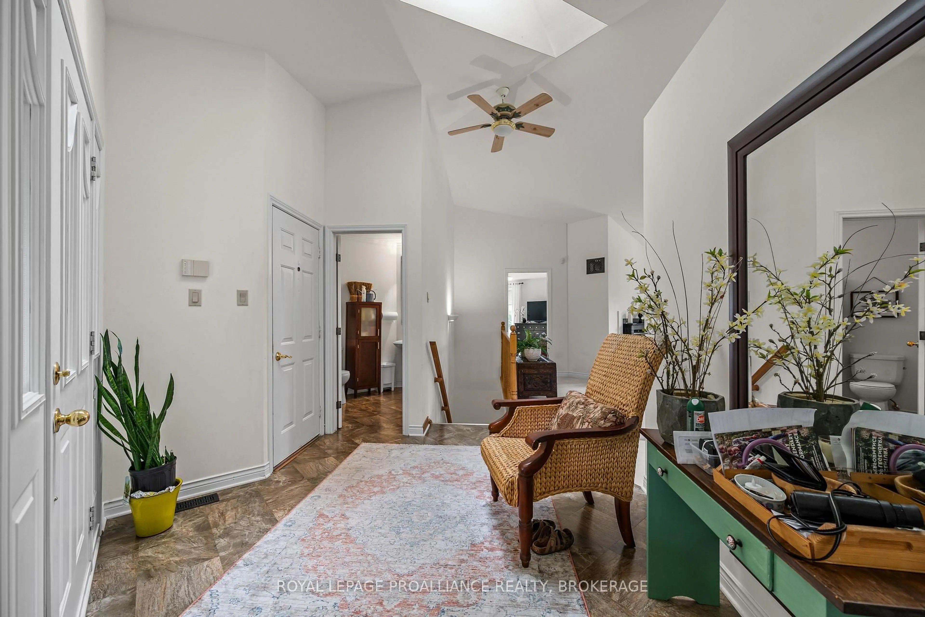 Indoor entryway for 3570 Desert Lake Rd, Verona Ontario K0H 2W0
