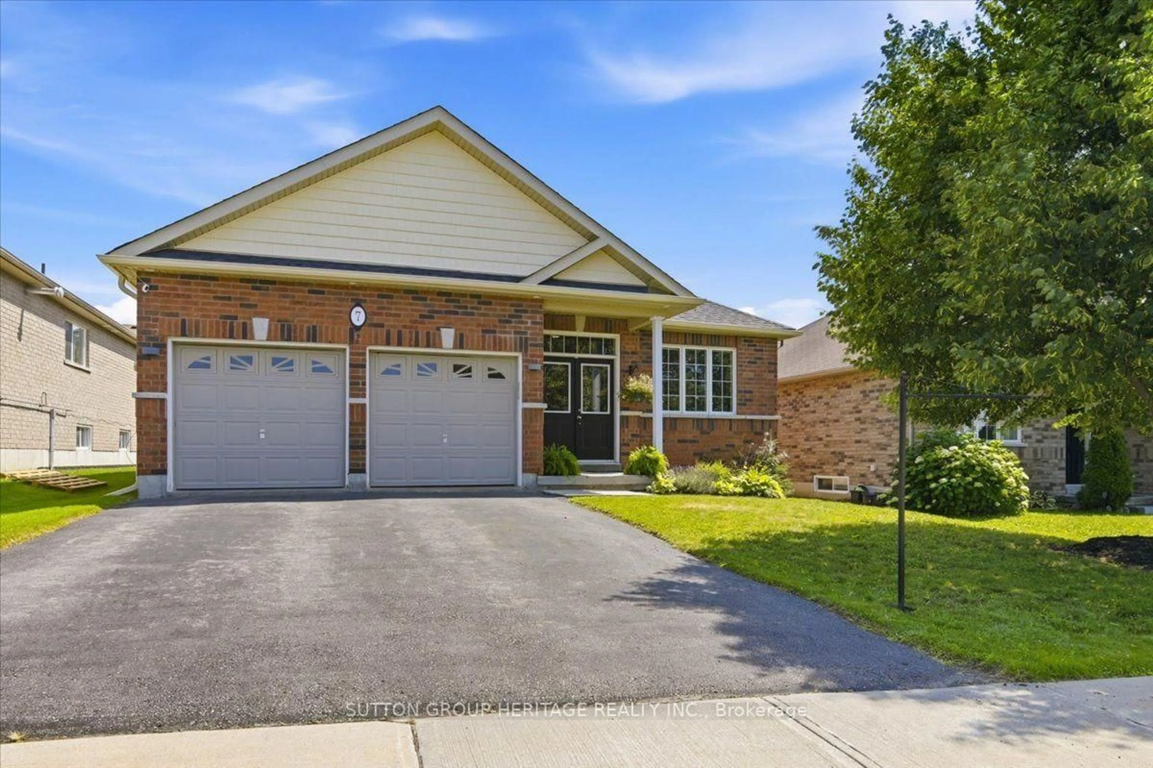 Home with brick exterior material, street for 7 Holtom St, Kawartha Lakes Ontario K9V 0C3