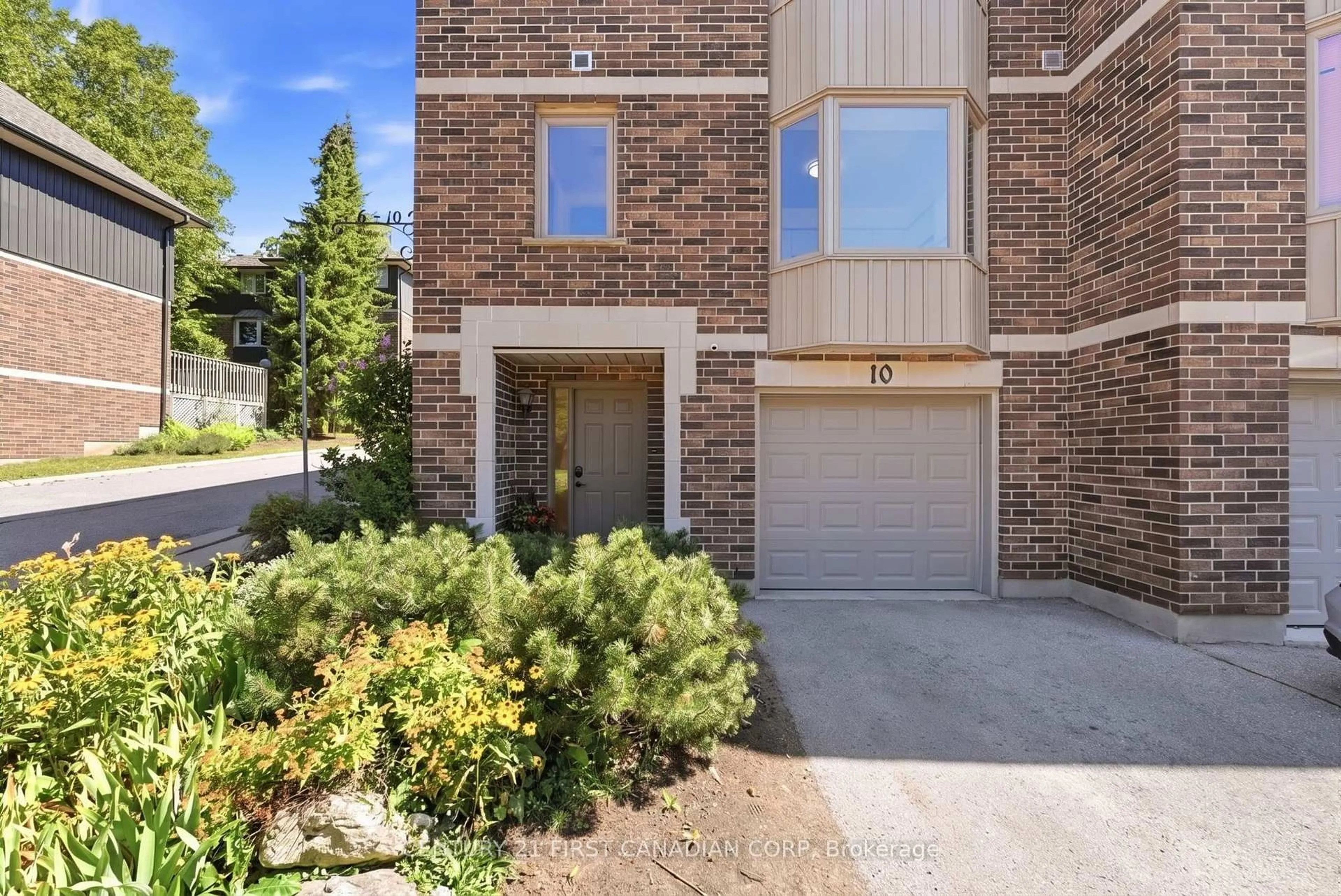 Home with brick exterior material, street for 1548 Richmond St #10, London North Ontario N6G 4W7