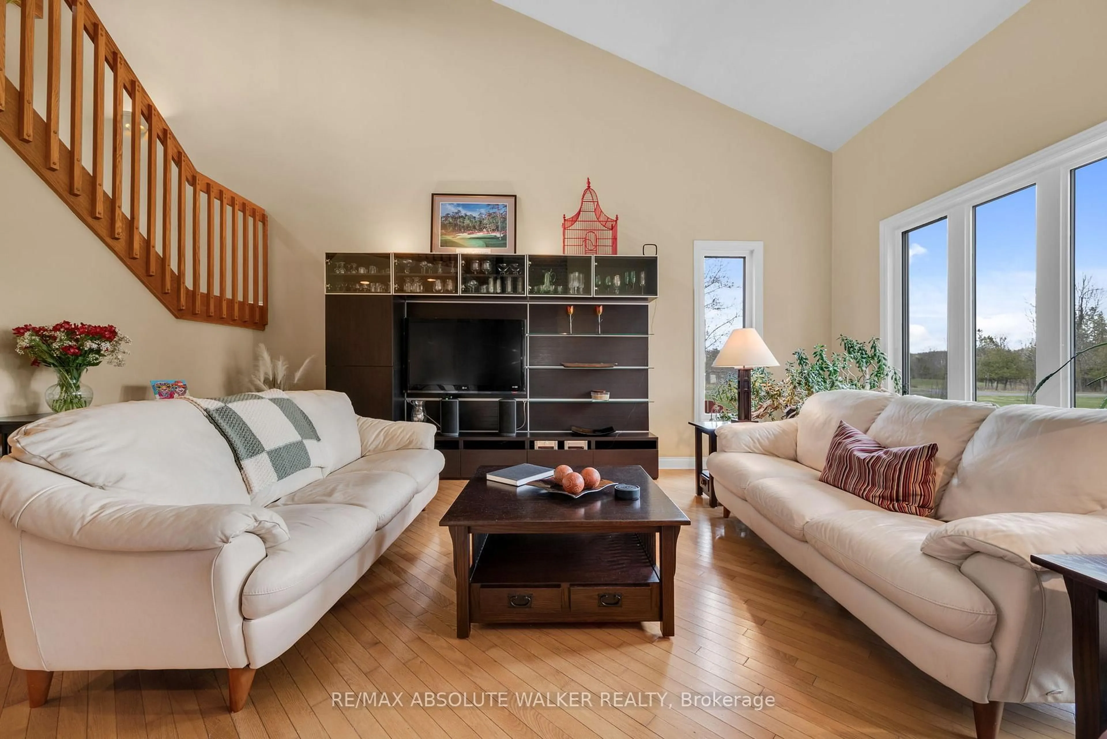 Living room with furniture, unknown for 194 Wagon Dr, Ottawa Ontario K0A 1T0