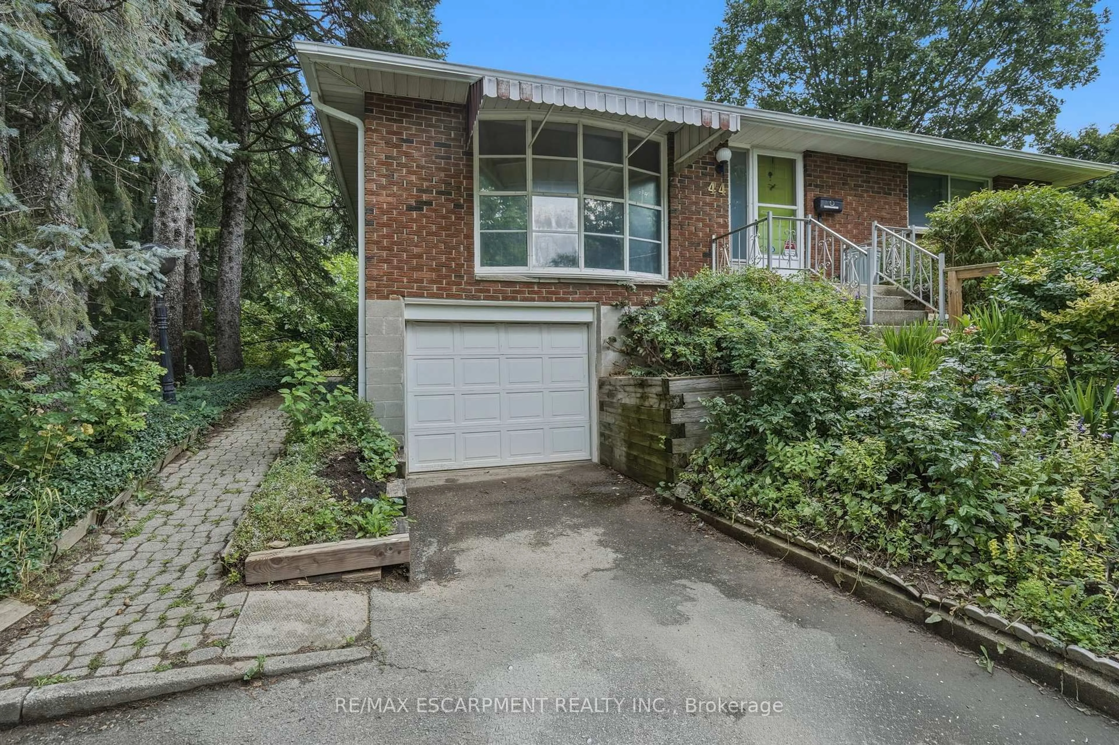 Home with brick exterior material, street for 44 McDonald Crt, Hamilton Ontario L9H 7C4