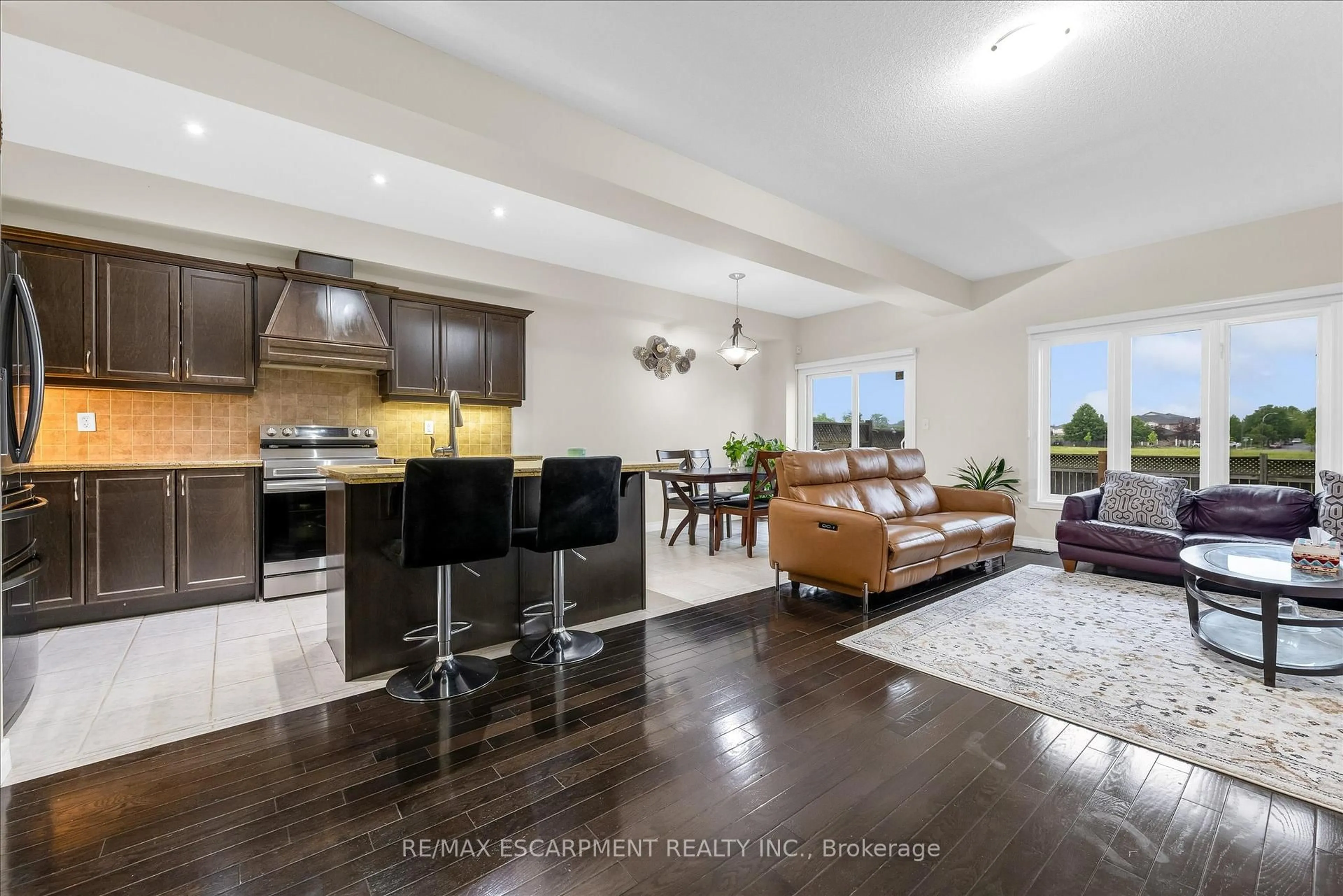Open concept kitchen, unknown for 370 Stonehenge Dr #13, Hamilton Ontario L9K 0H9