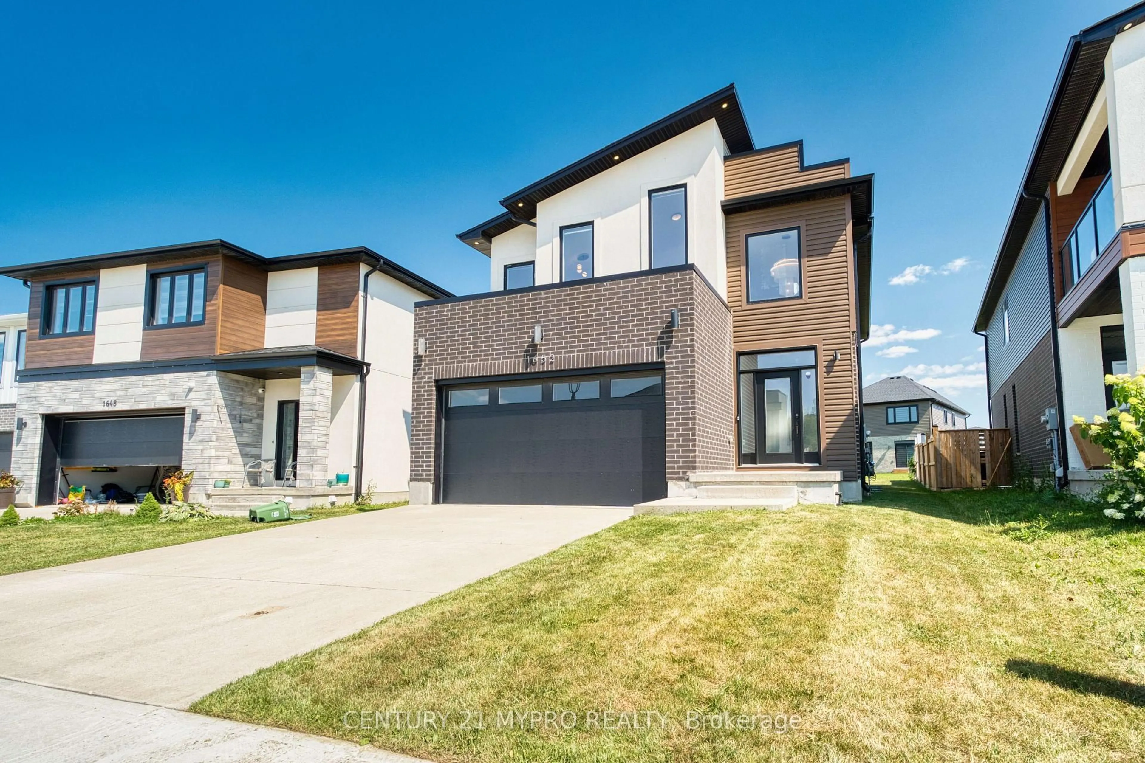 Home with brick exterior material, street for 1652 APPLEROCK Ave, London North Ontario N6G 0X6