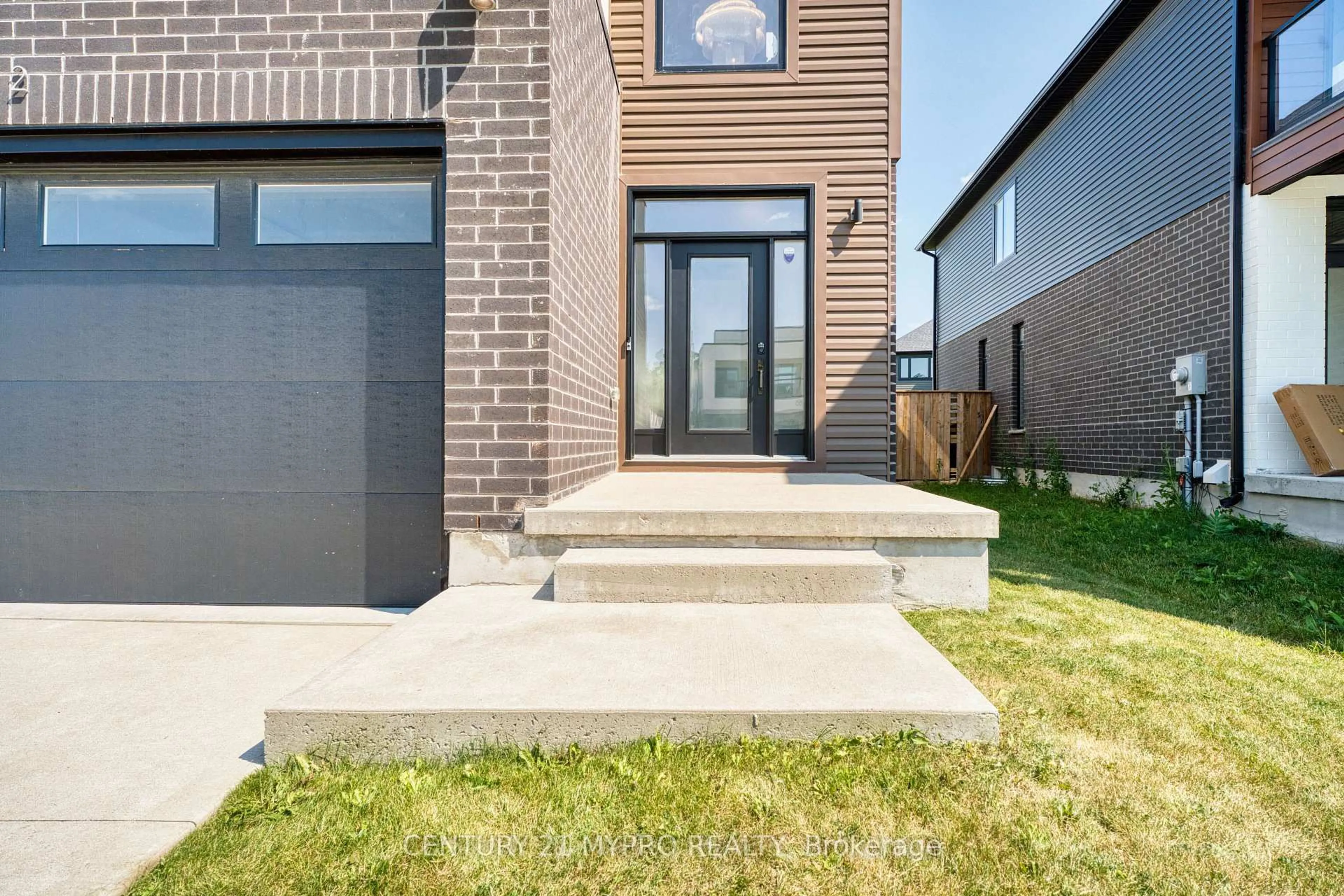 Home with brick exterior material, street for 1652 APPLEROCK Ave, London North Ontario N6G 0X6