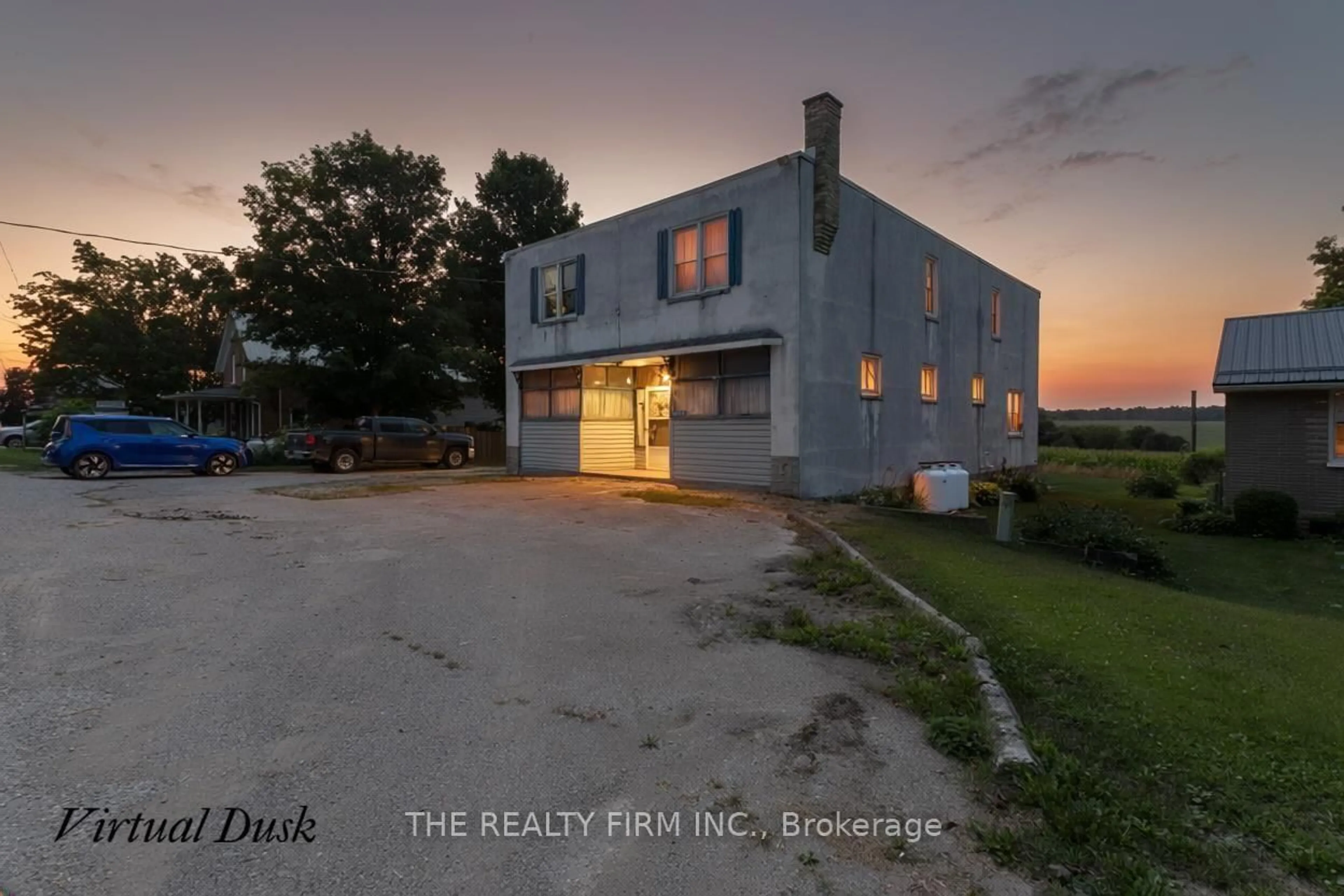 A pic from outside/outdoor area/front of a property/back of a property/a pic from drone, building for 44703 Perth Line, Huron East Ontario N4W 3G6