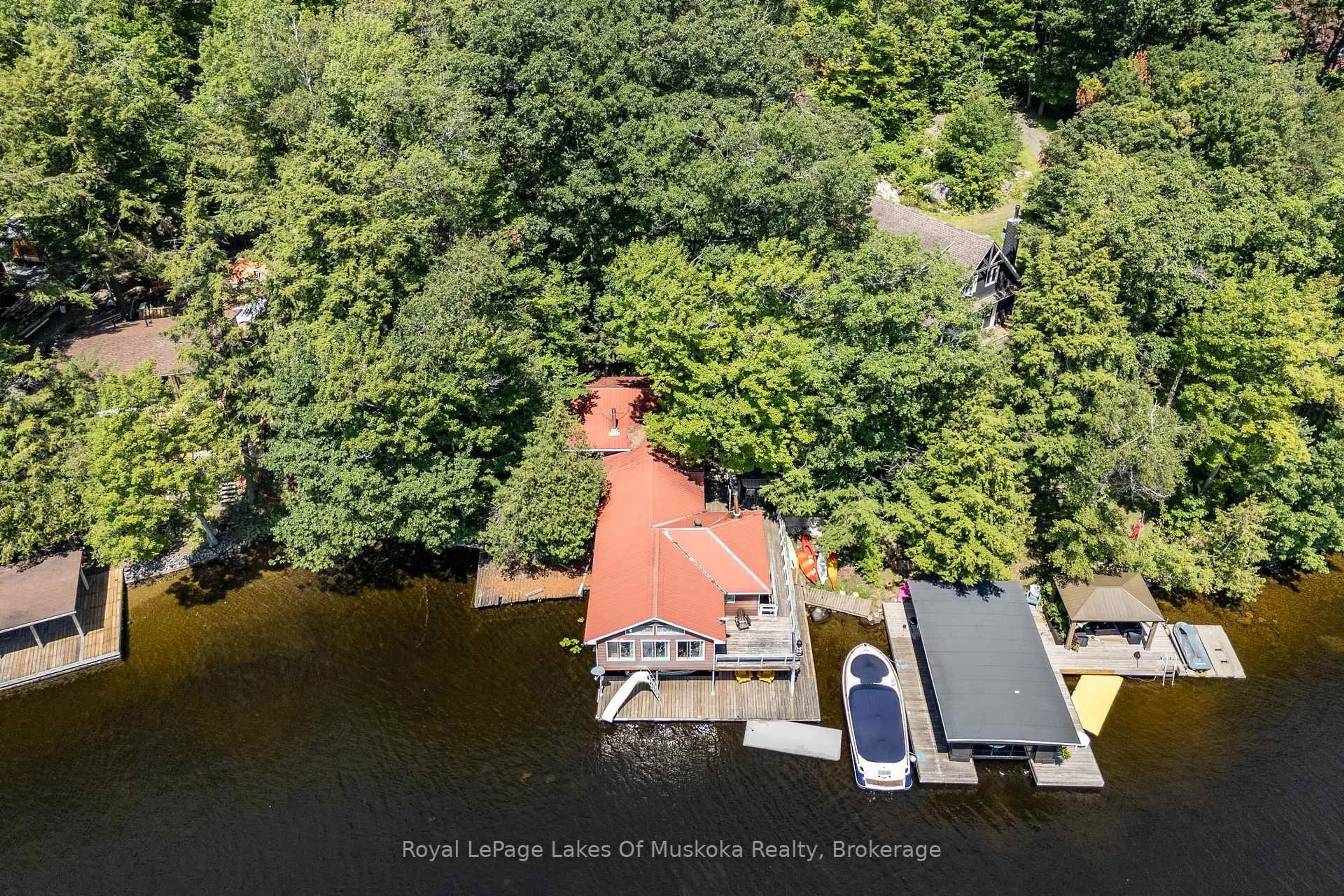 A pic from outside/outdoor area/front of a property/back of a property/a pic from drone, water/lake/river/ocean view for 1254 Barlochan Rd #22, Muskoka Lakes Ontario P1P 1R2