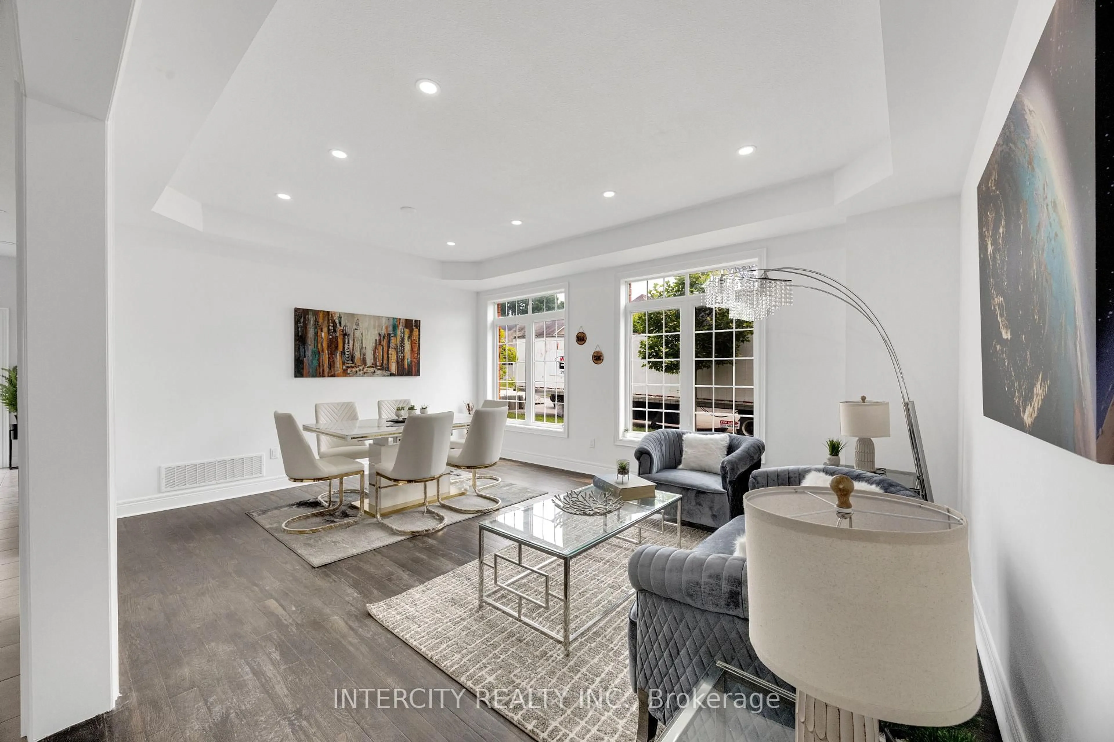 Living room with furniture, unknown for 247 Pittock Park Rd, Woodstock Ontario N4S 7W2