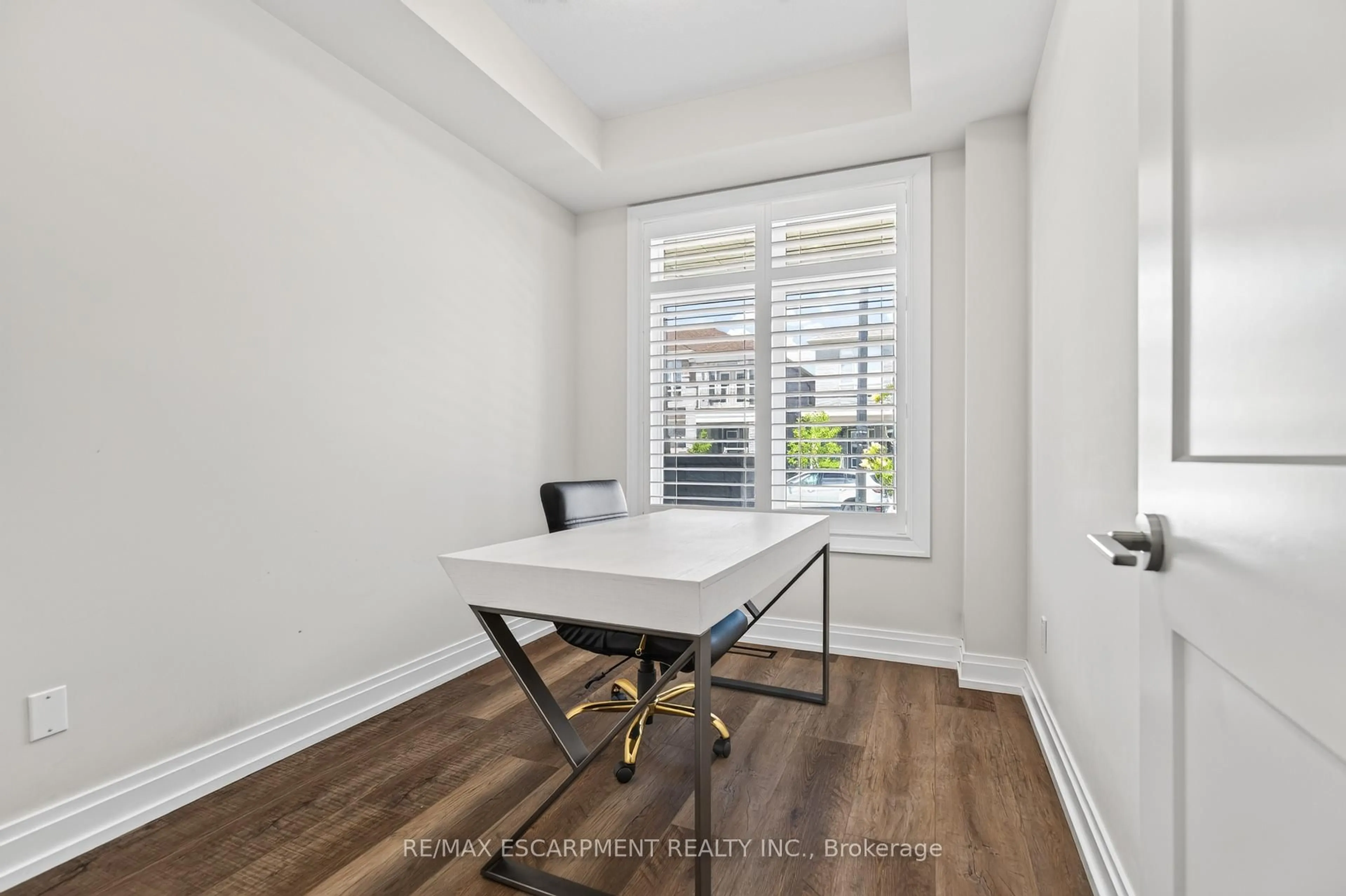 A pic of a room for 26 Granite Ridge Tr, Hamilton Ontario L8B 1Y4