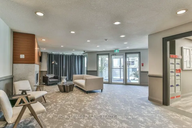 5 JACKSWAY Cres #104, London North 5