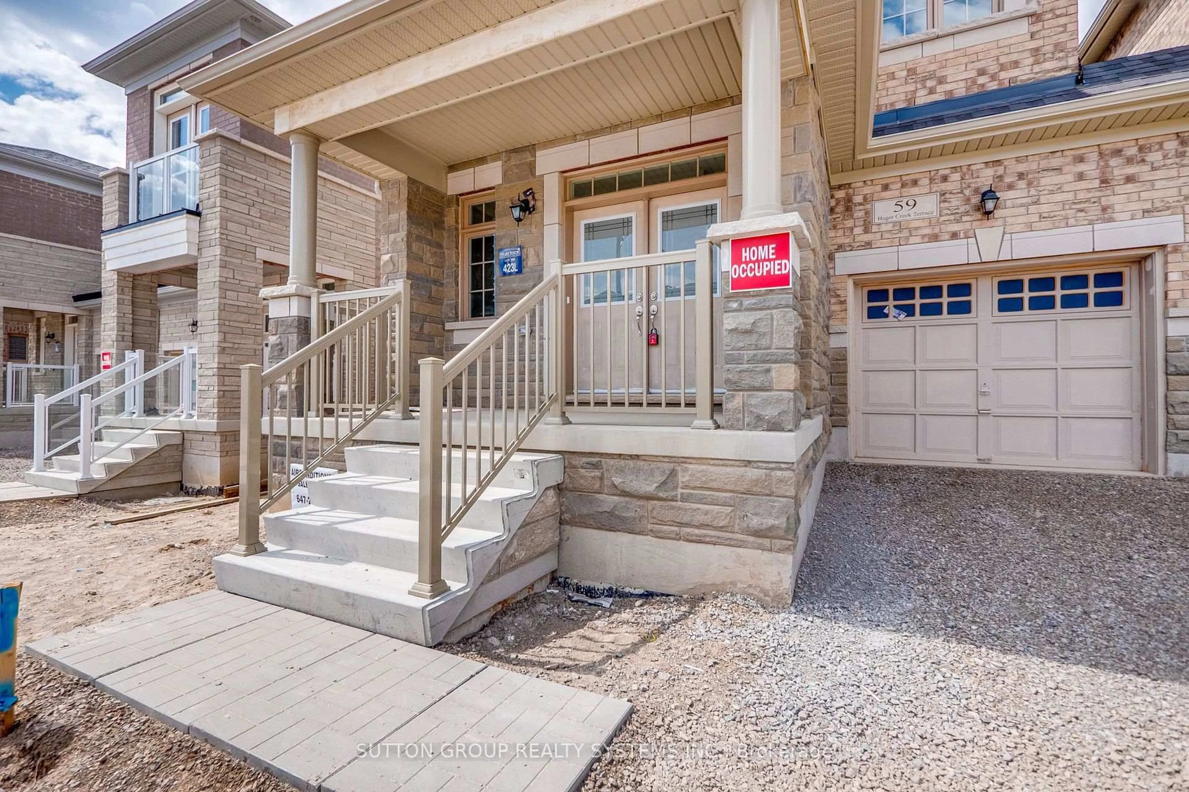Indoor entryway for 59 Hager Crek Terr, Hamilton Ontario L8B 1Z3