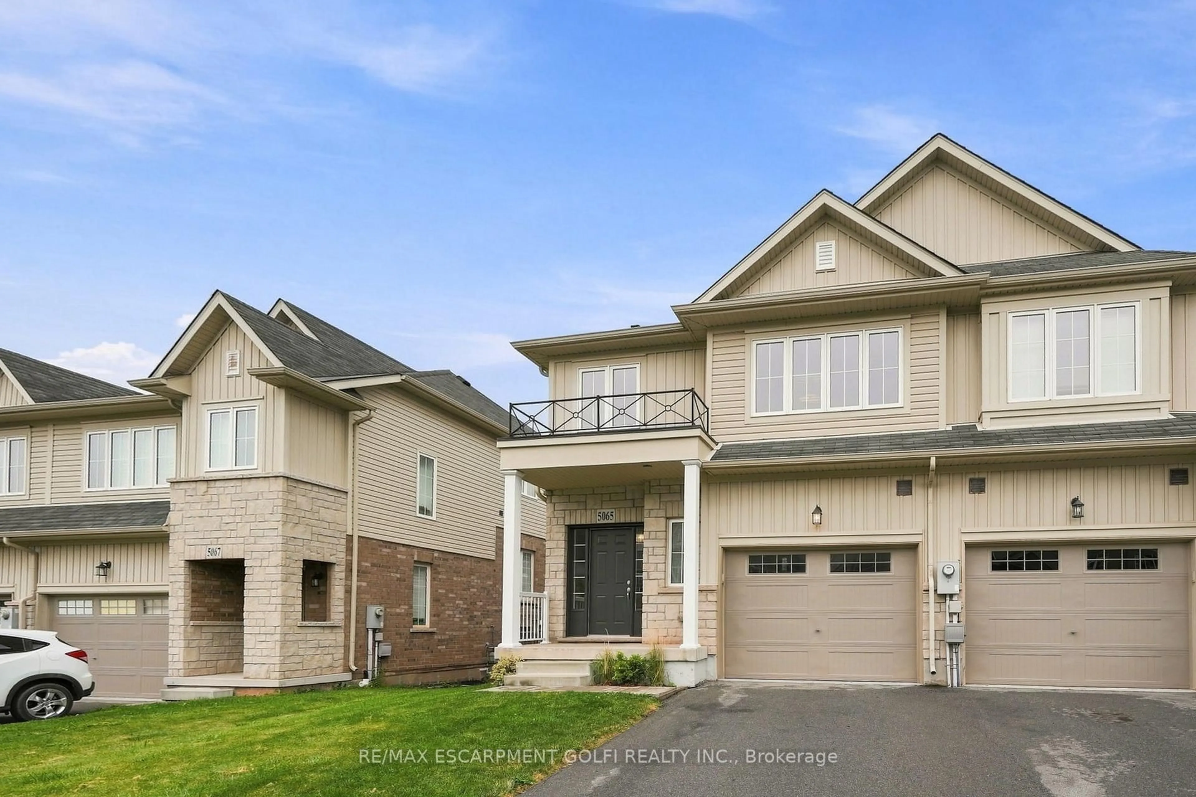 Home with brick exterior material, street for 5065 Serena Dr, Lincoln Ontario L0R 1B0