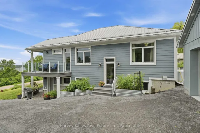 12399 Loyalist Pkwy, Prince Edward County 5