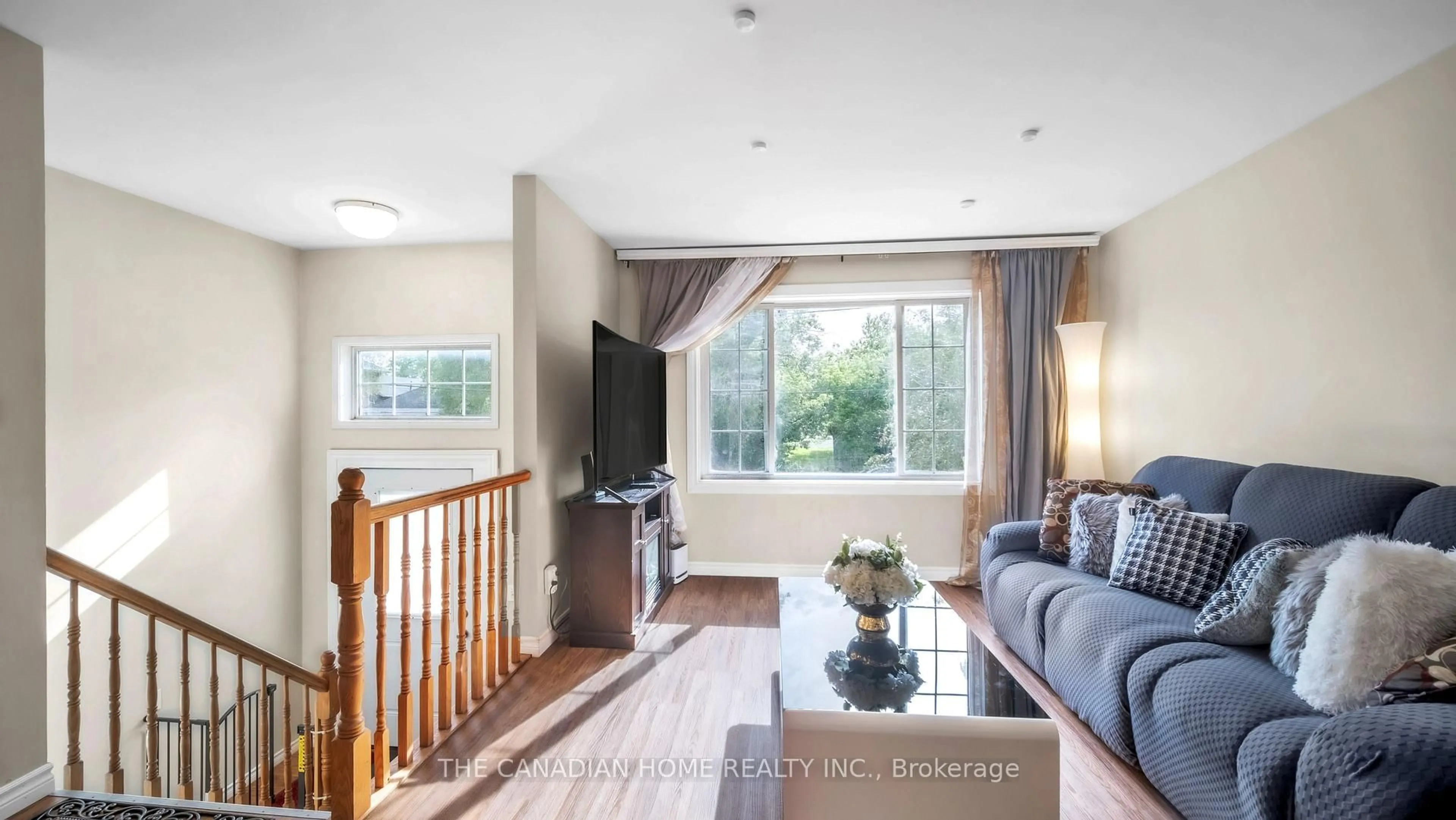 Living room with furniture, unknown for 45 Oak St, Belleville Ontario K8N 5Y4