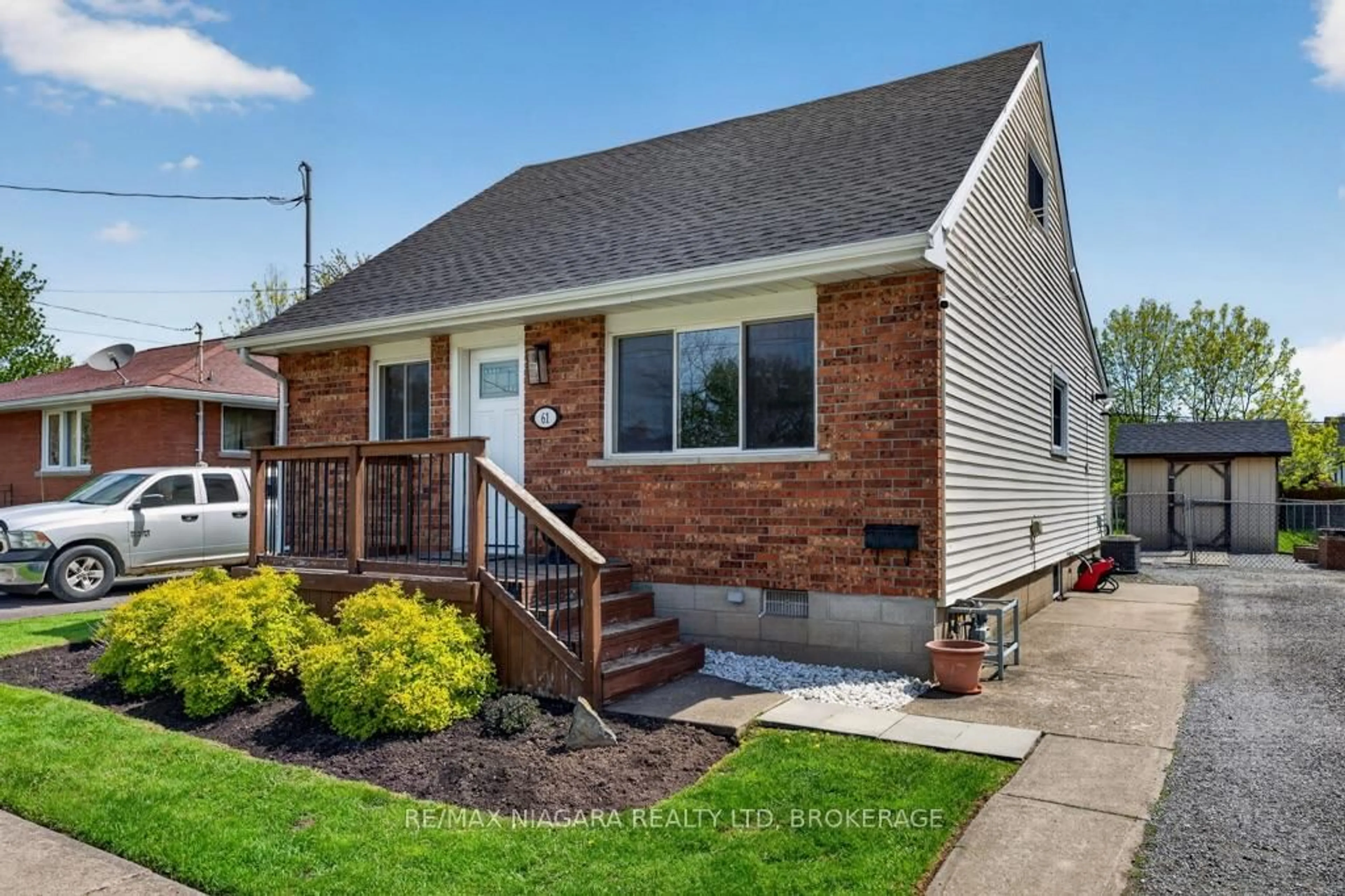 Home with brick exterior material, street for 61 Torrance St, Fort Erie Ontario L2A 4C5