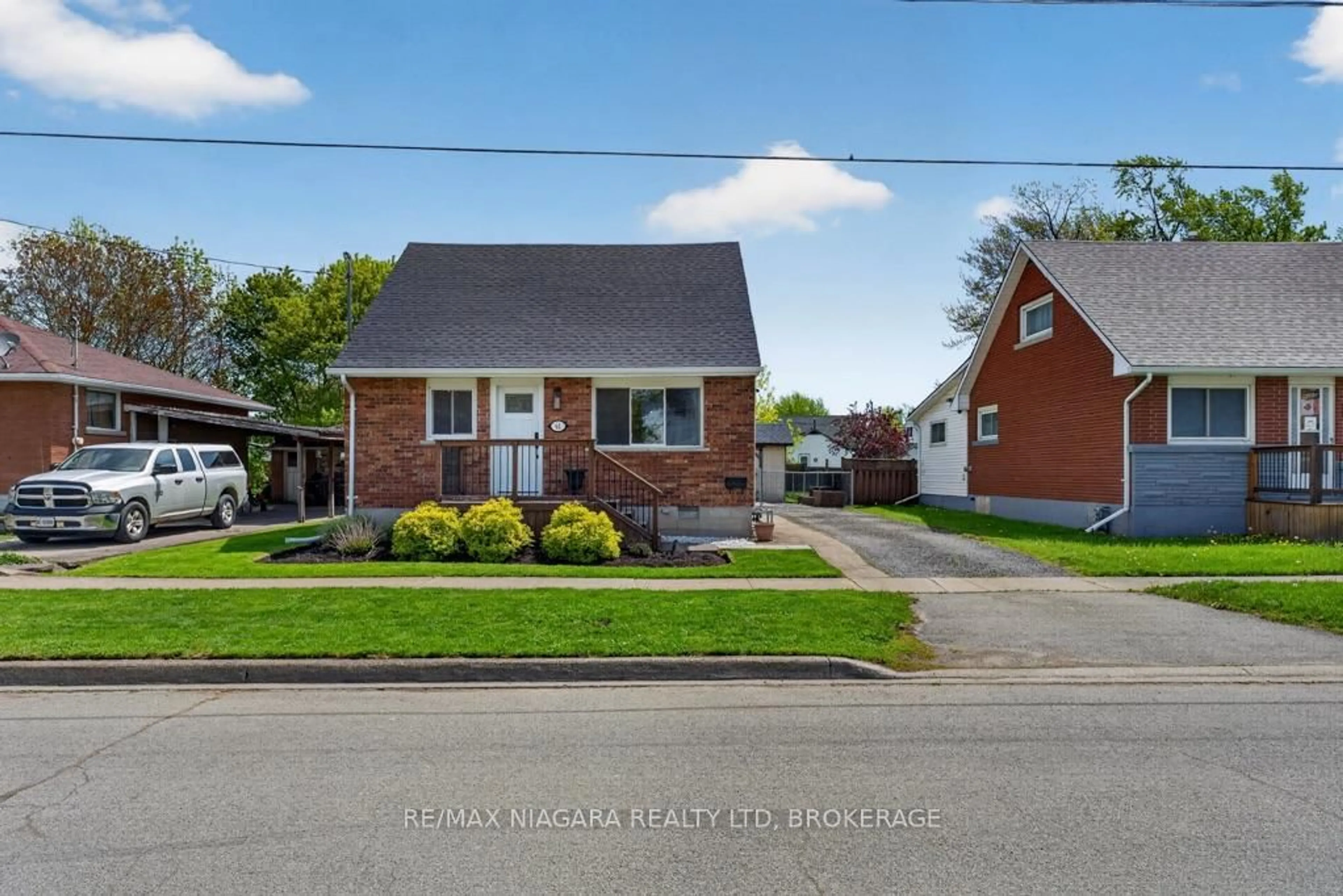 Home with brick exterior material, street for 61 Torrance St, Fort Erie Ontario L2A 4C5