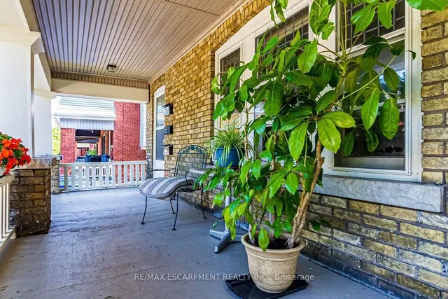 121 Eastbourne Ave, Hamilton 4