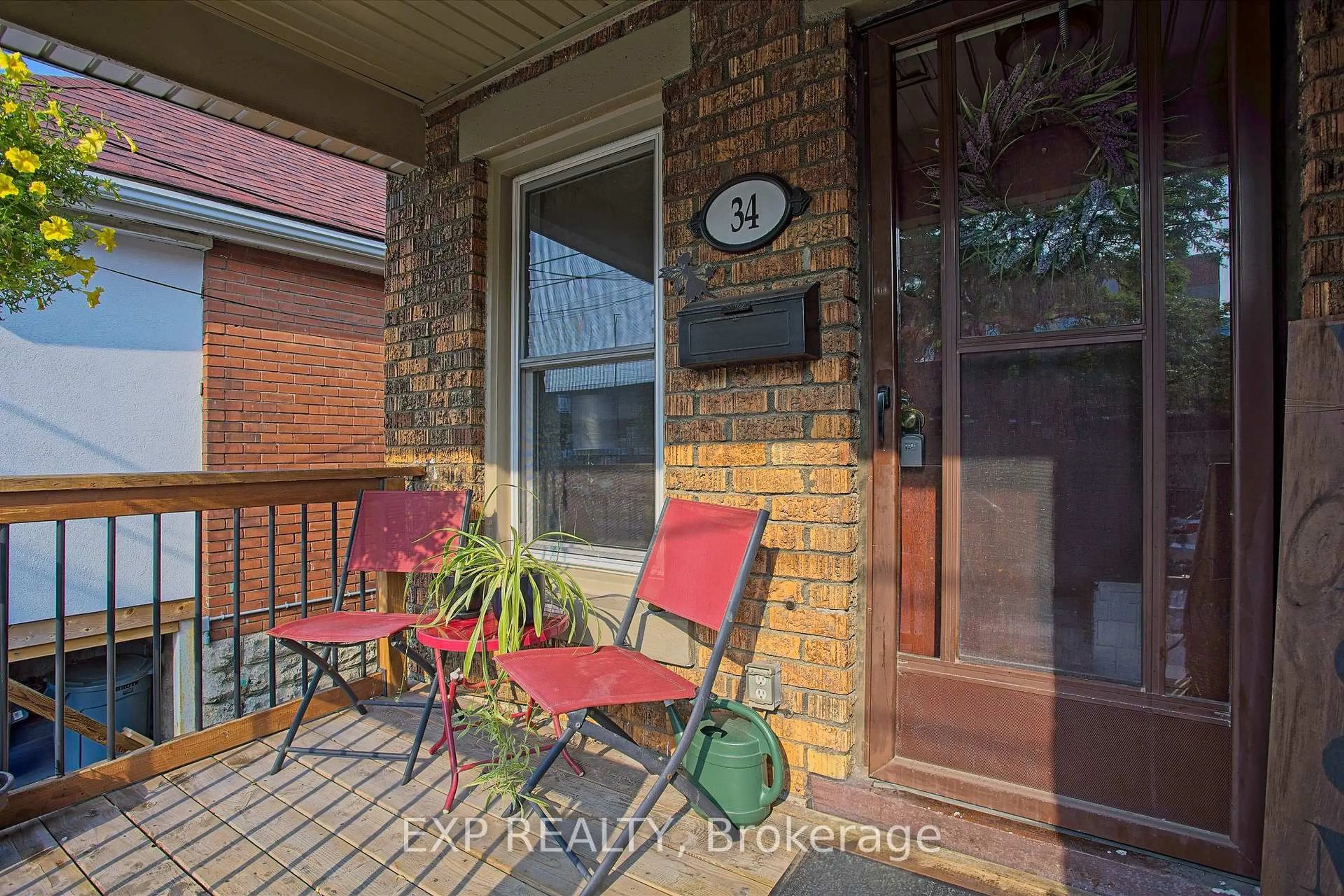Patio, street for 34 Poplar Ave, Hamilton Ontario L8V 2S6