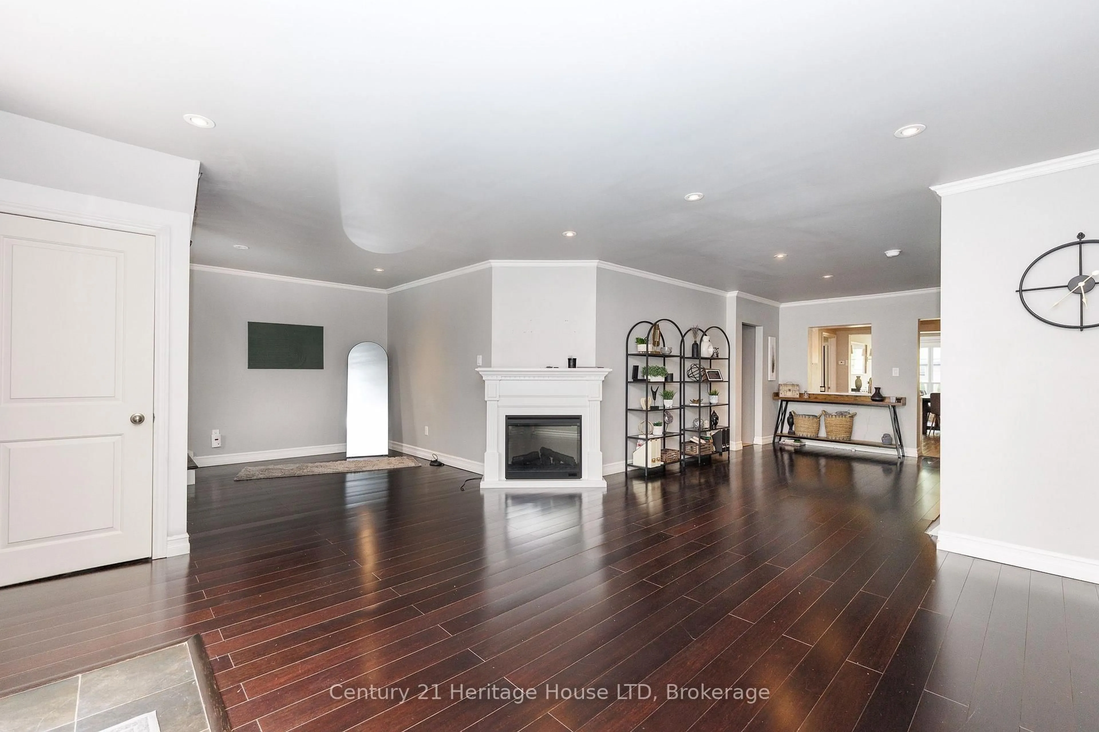 Unknown for 6021 Montrose Rd, Niagara Falls Ontario L2H 1L4