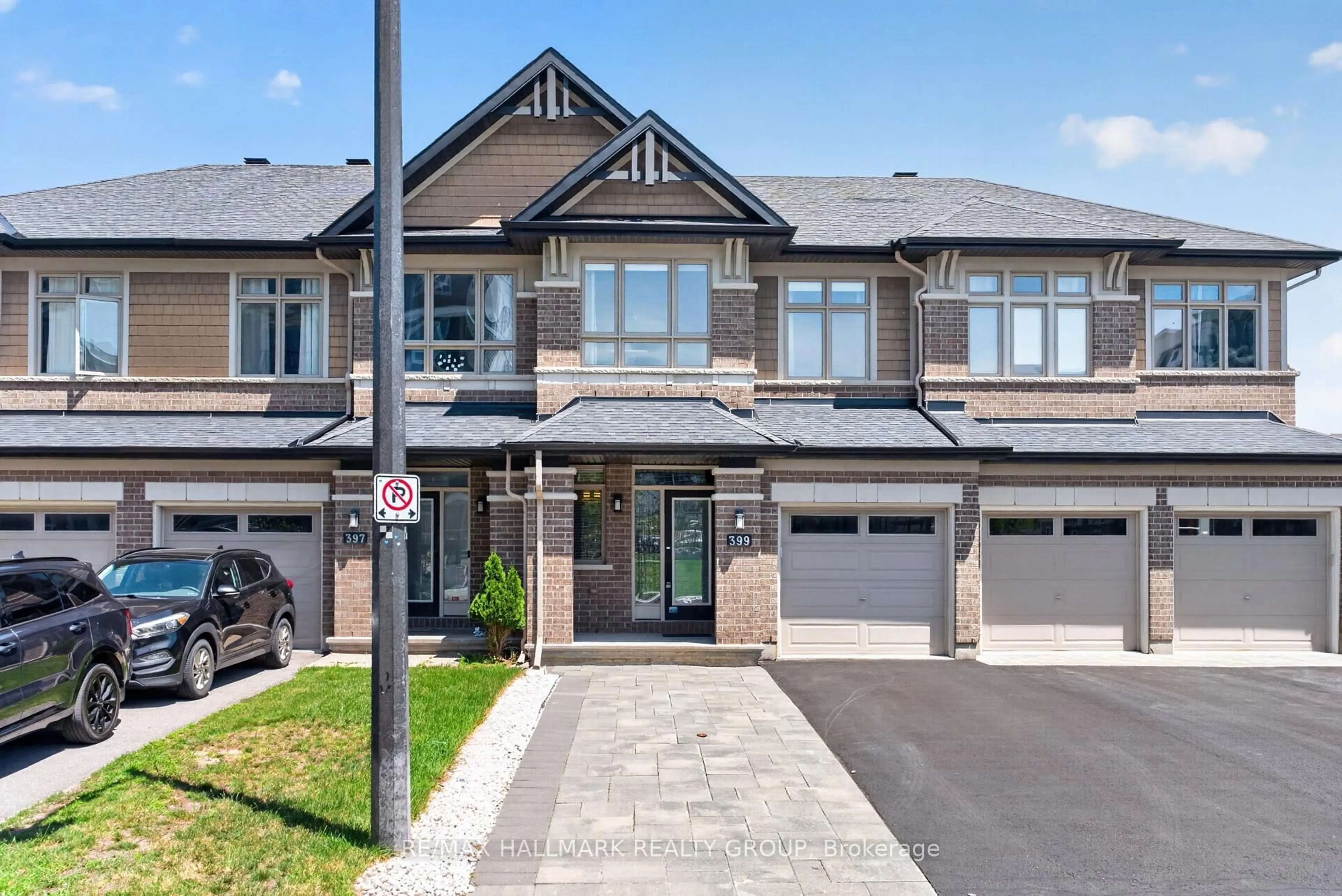 Home with brick exterior material, street for 399 Livery St, Stittsville Ontario K2V 0B5