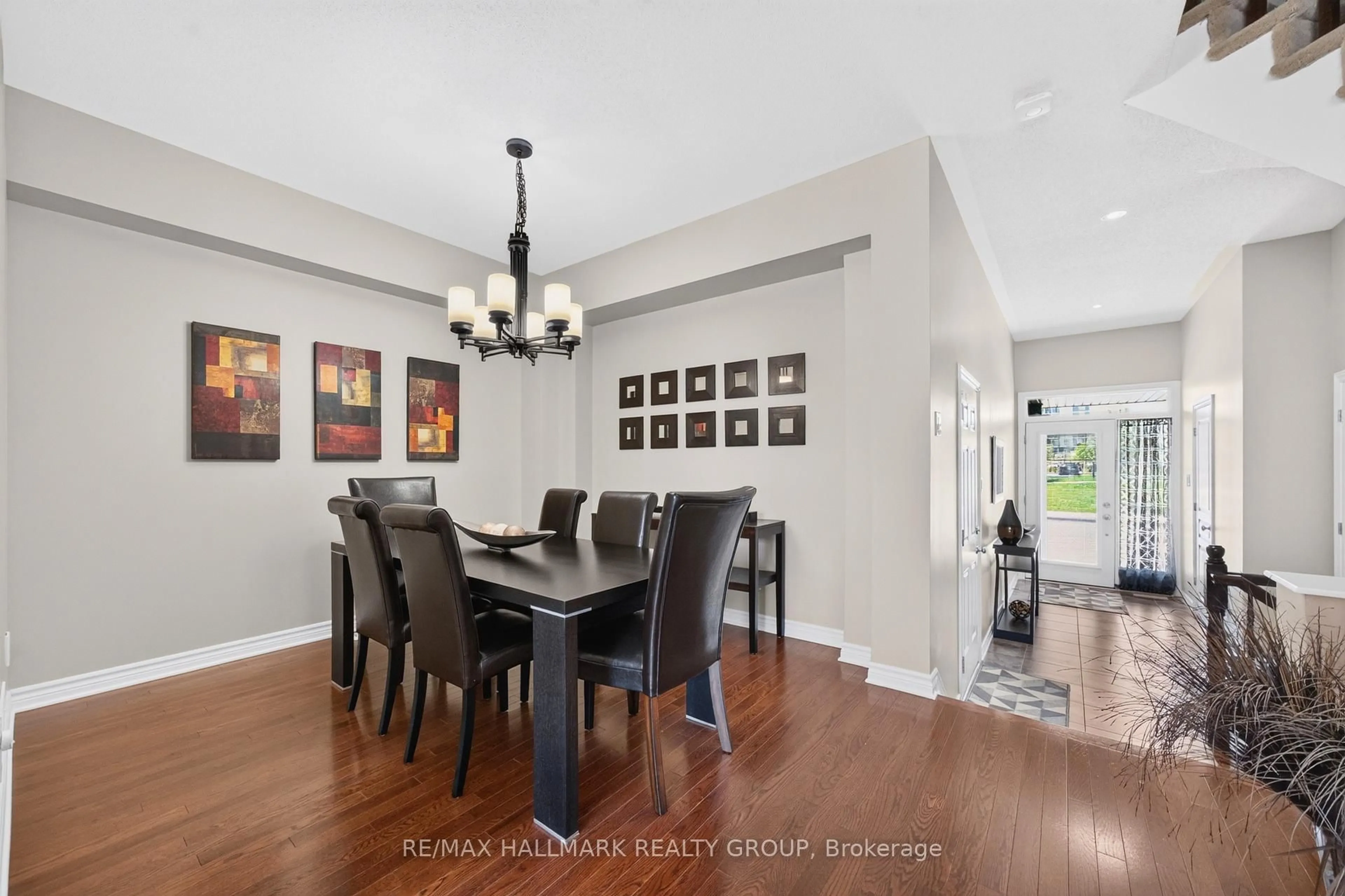 Dining room, unknown for 399 Livery St, Stittsville Ontario K2V 0B5