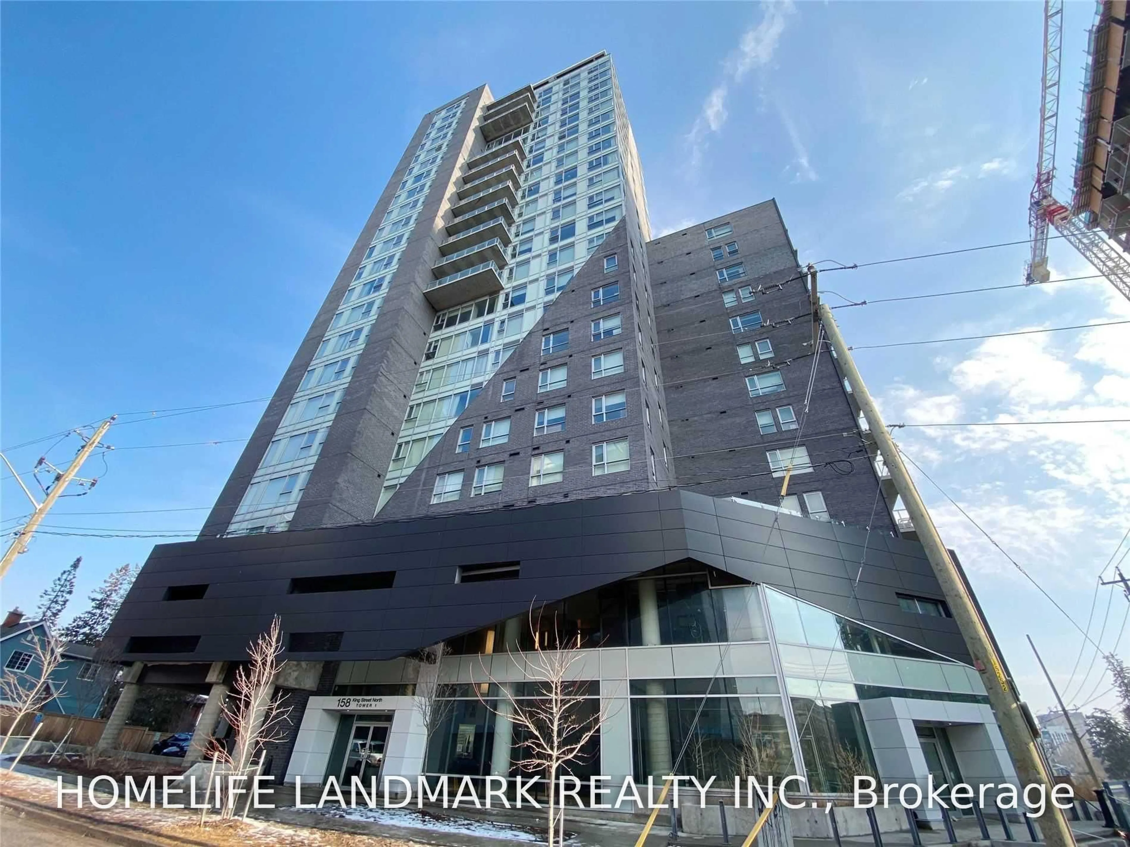 Indoor foyer for 158 King St #2201, Waterloo Ontario N2J 2Y2