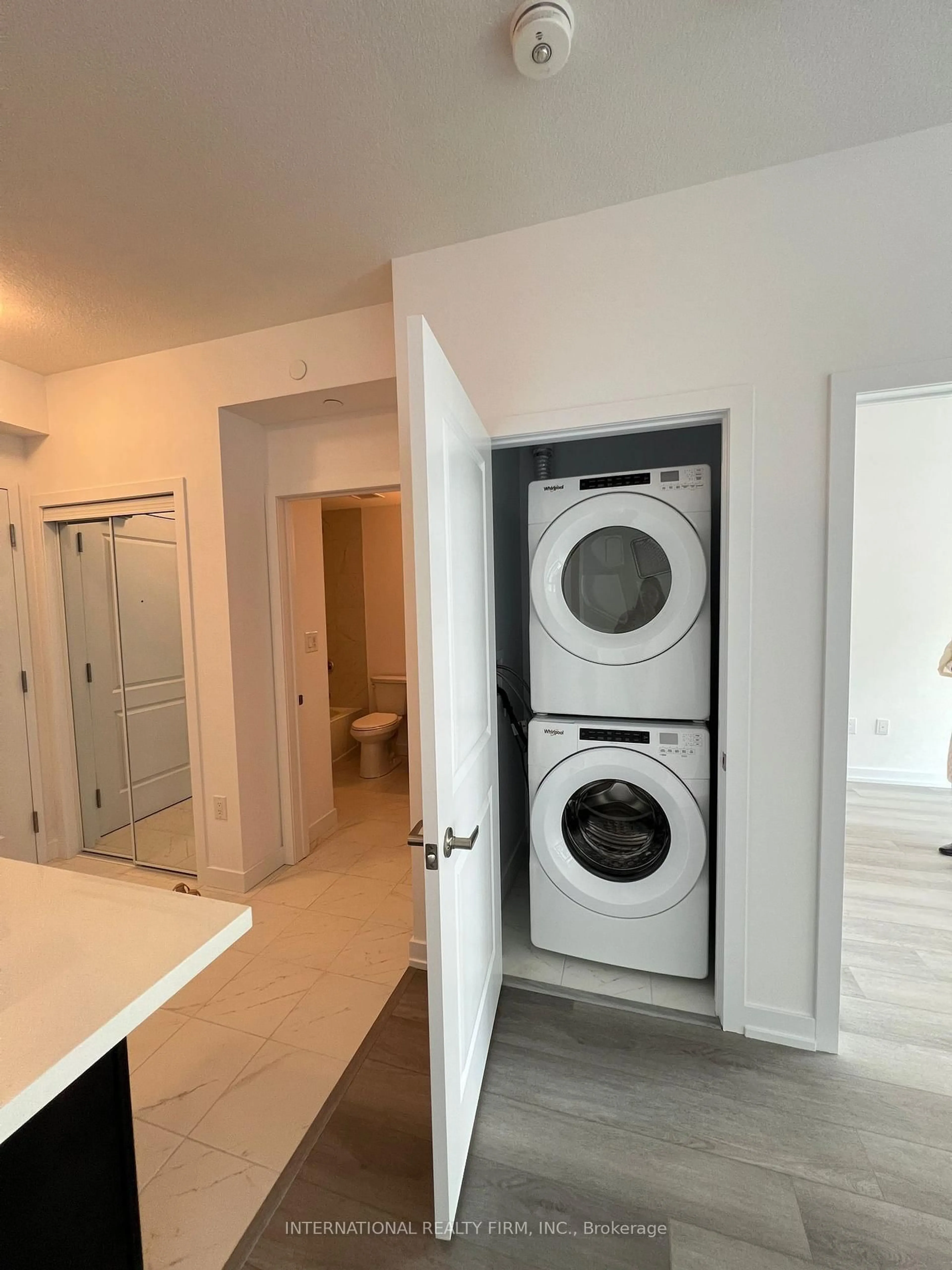 Laundry room for 460 Dundas St #332, Hamilton Ontario L8B 2A5