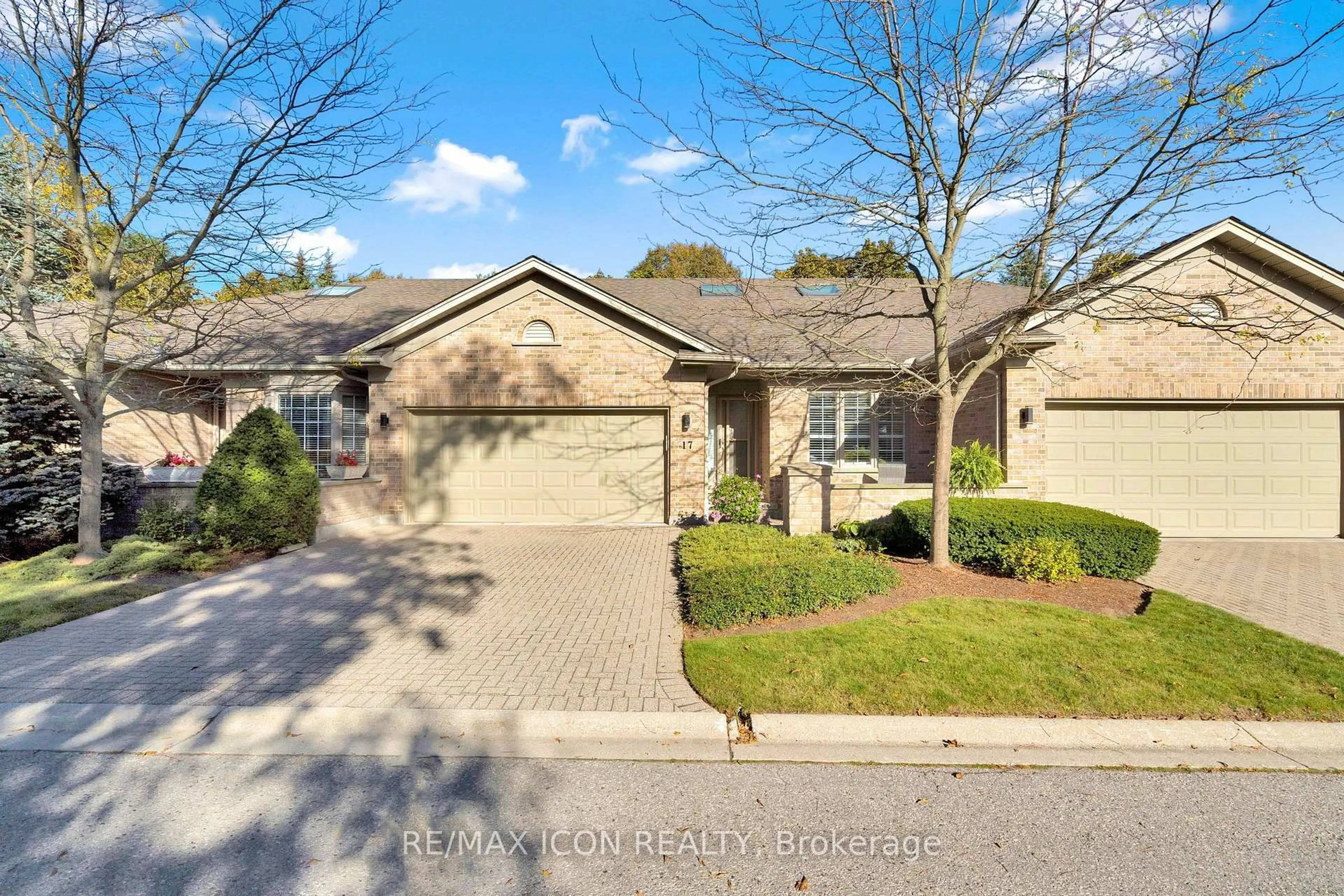 A pic from outside/outdoor area/front of a property/back of a property/a pic from drone, street for 1151 Riverside Dr #17, London North Ontario N6H 2T7