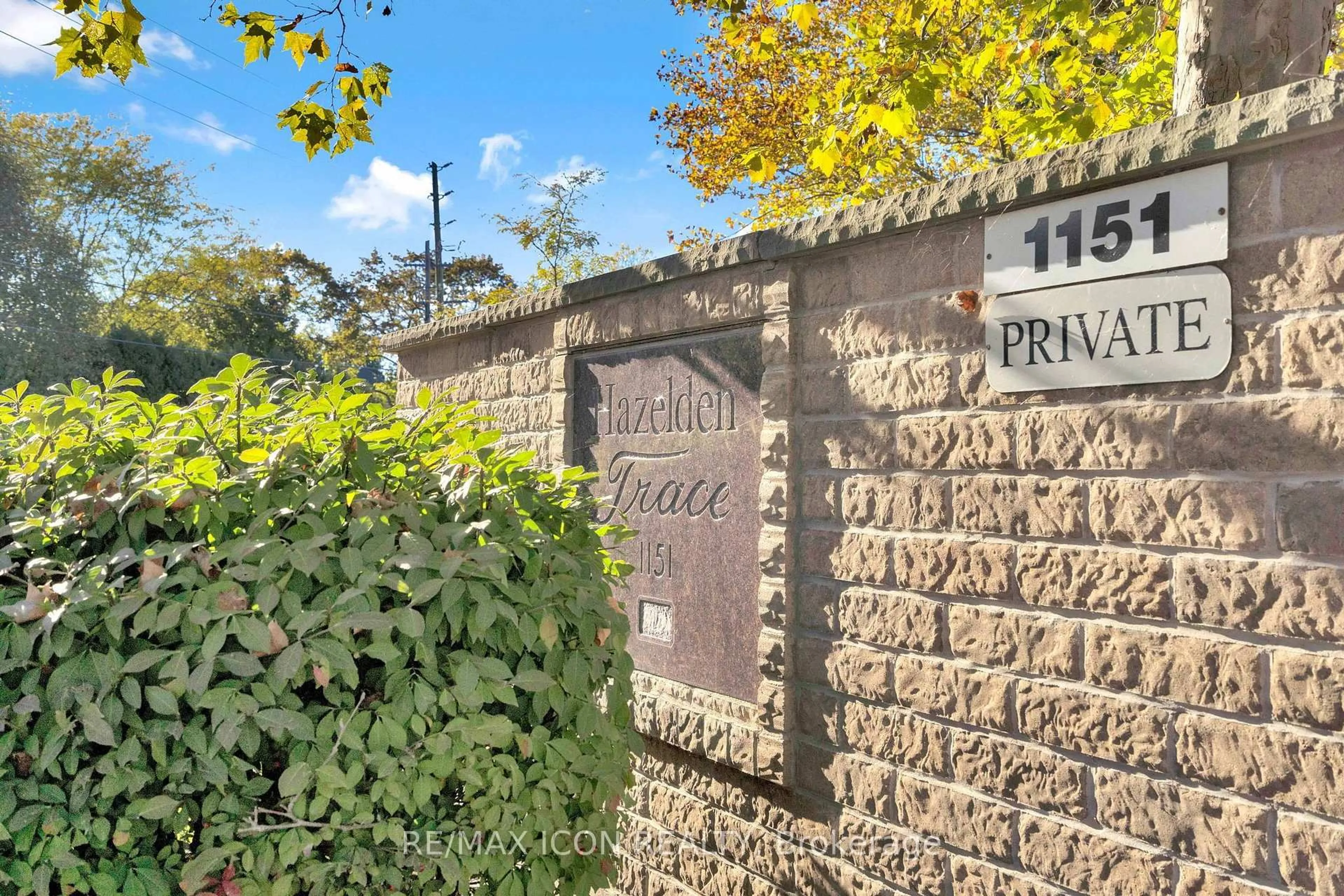 Patio, street for 1151 Riverside Dr #17, London North Ontario N6H 2T7