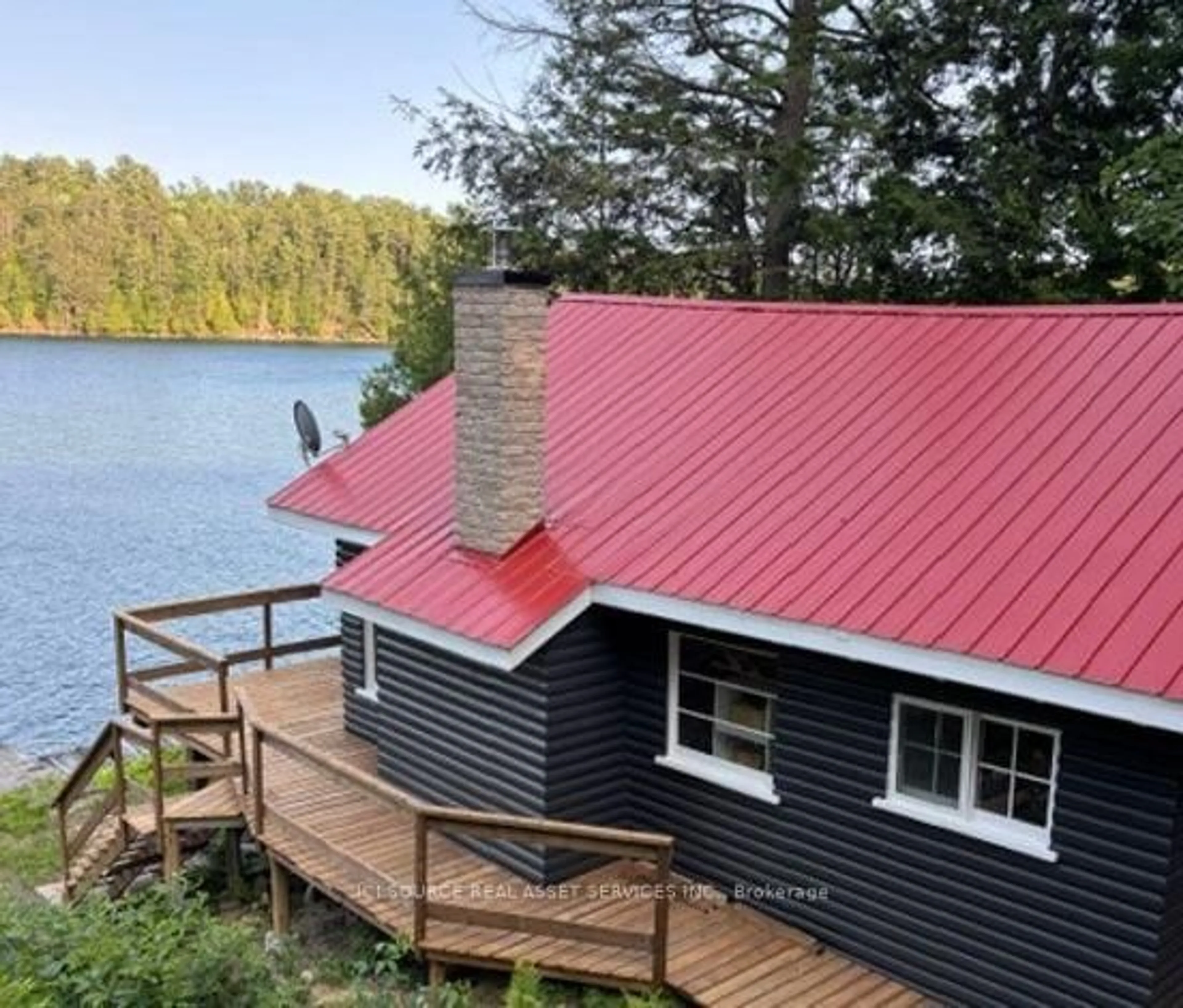 Home with vinyl exterior material, water/lake/river/ocean view for 136 Frair's Bay Rd, Huron Shores Ontario P0R 1K0