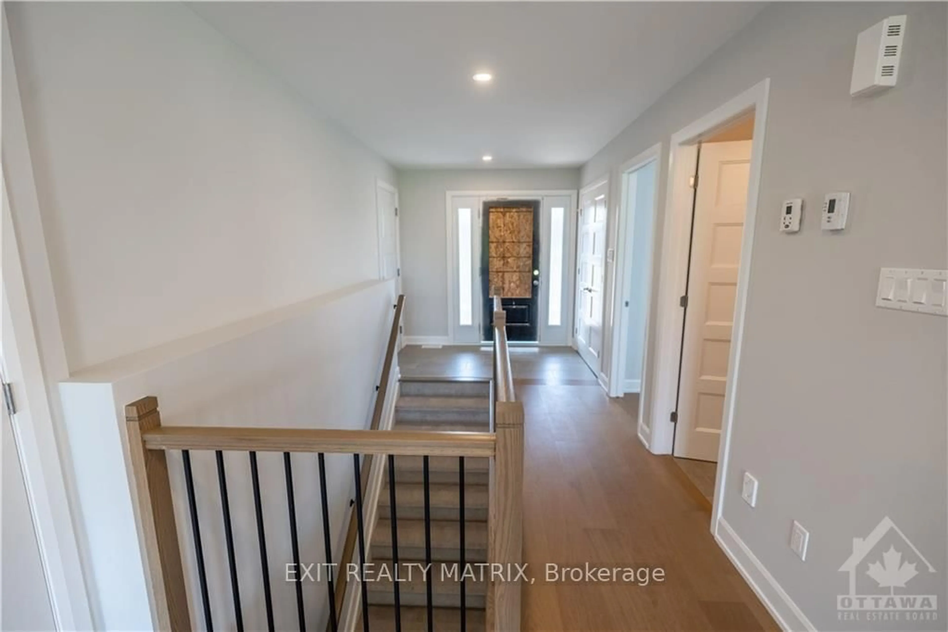 Indoor entryway for 9 Glenco Rd, South Stormont Ontario K0C 2A0
