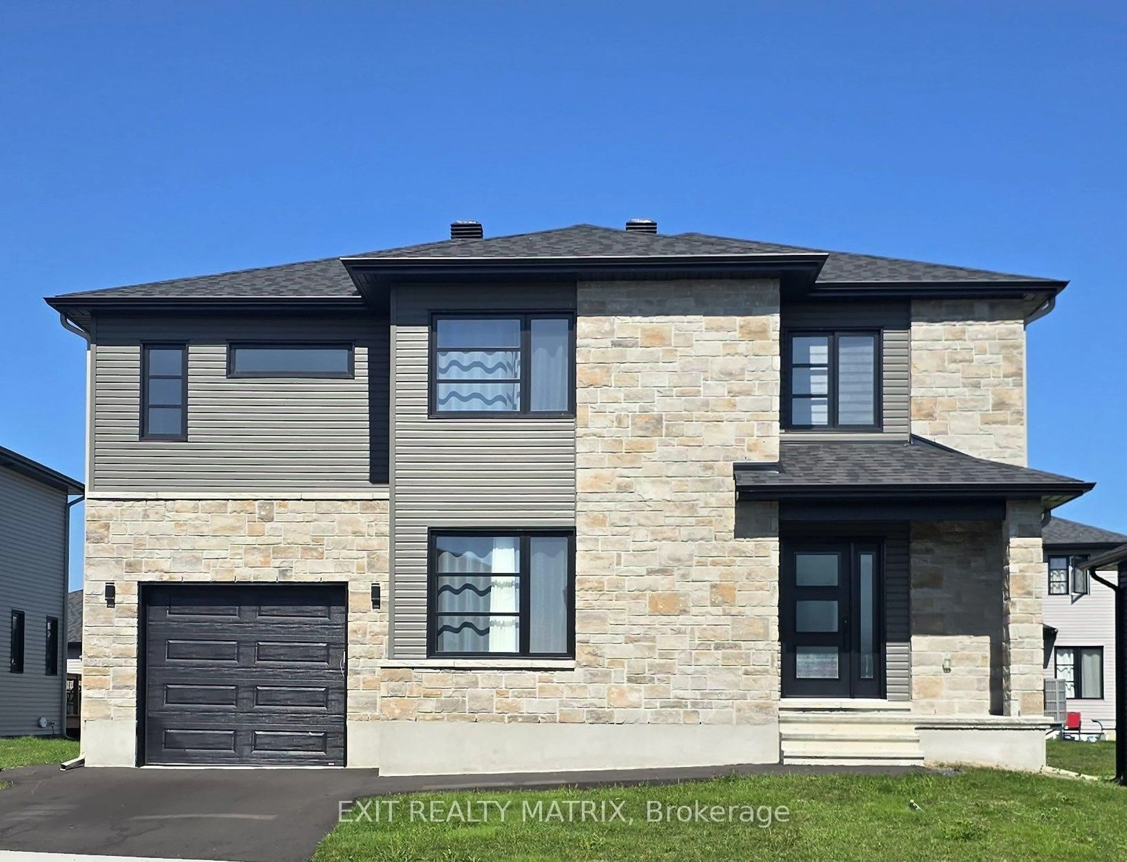 Home with brick exterior material, unknown for 2 Glenco Rd, South Stormont Ontario K0C 2A0