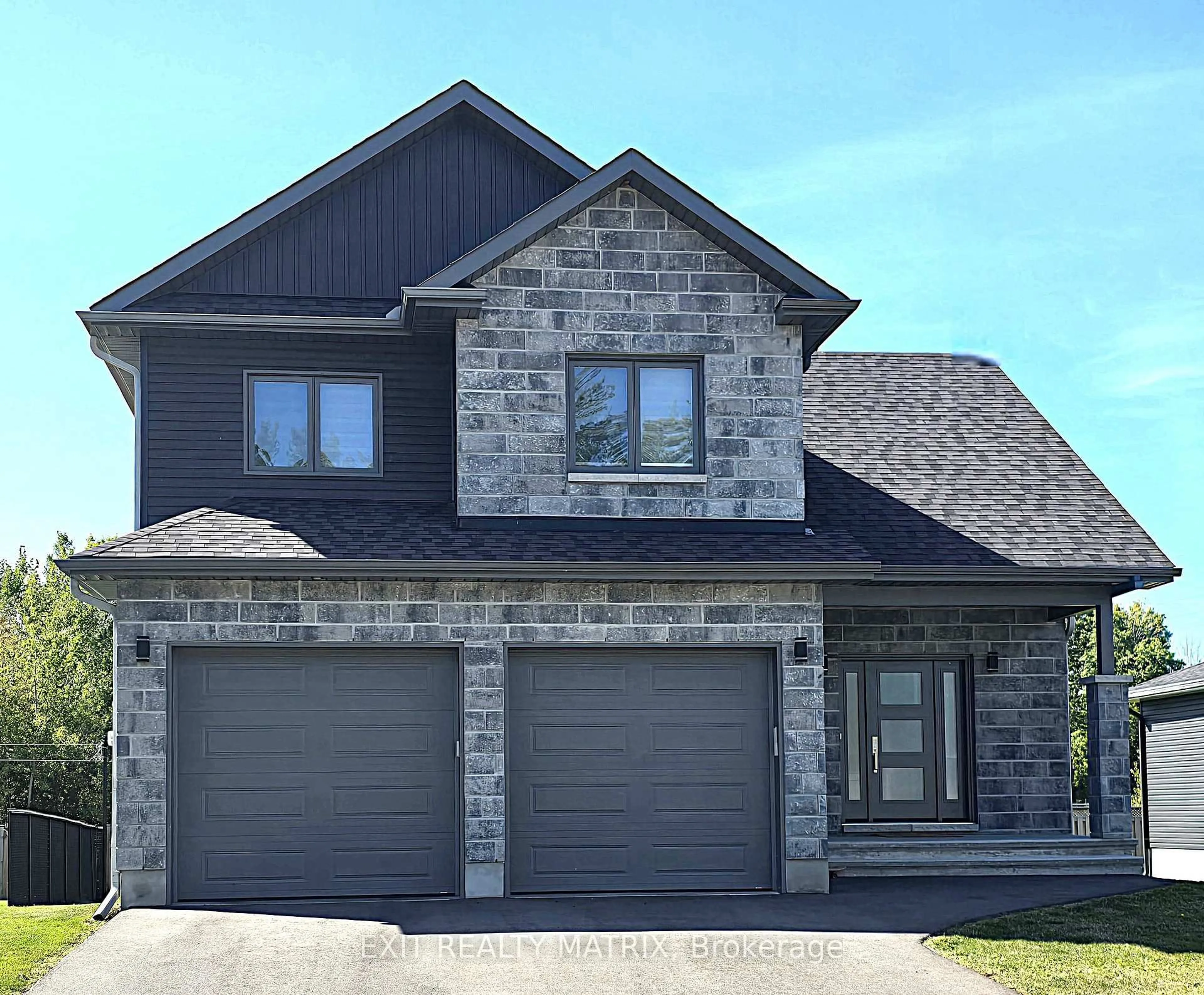 Home with brick exterior material, unknown for 10 Glenco Rd, South Stormont Ontario K0C 2A0