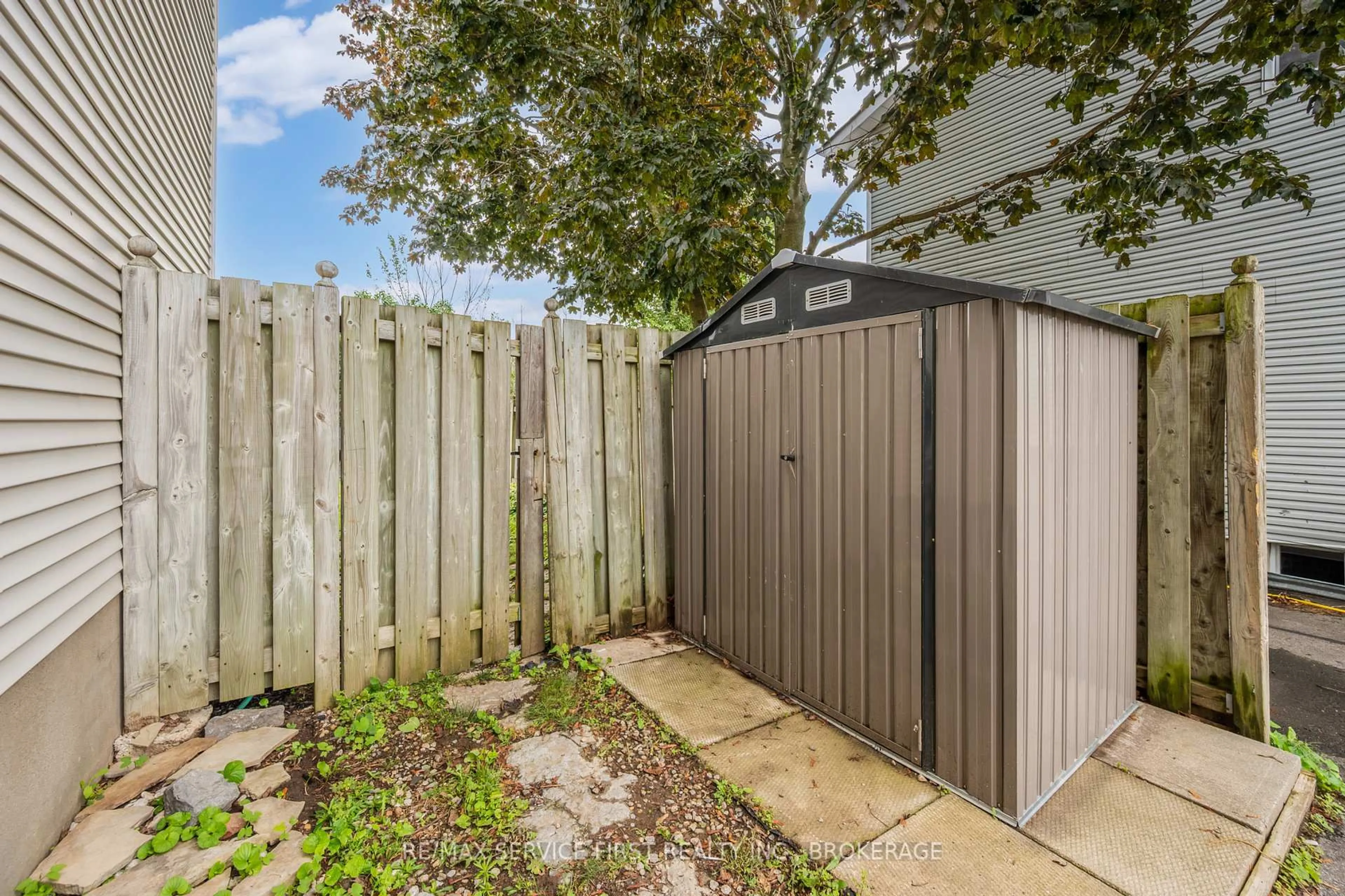 Shed for 53 MCKEOWN Cres, Loyalist Ontario K7N 1Y4