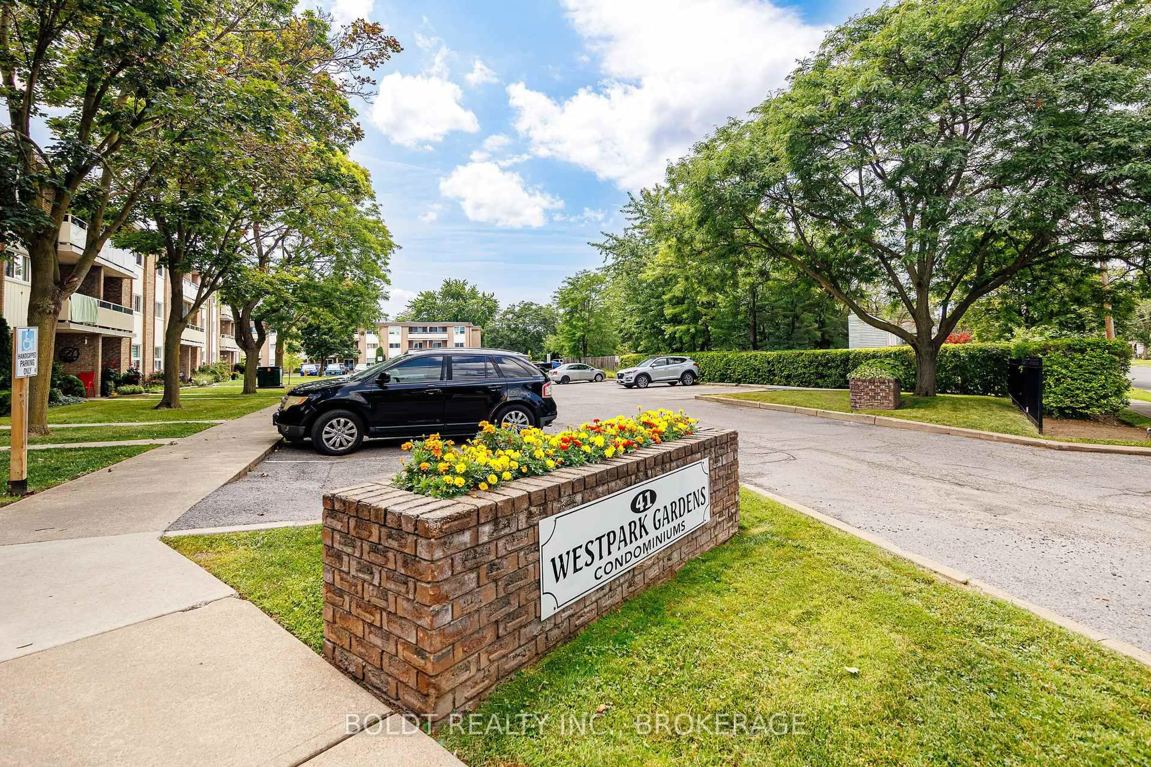 Unknown for 41 Rykert St #209, St. Catharines Ontario L2S 3A4