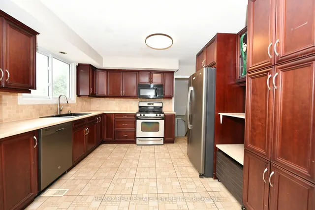 37 Ebury Cres, London South 3