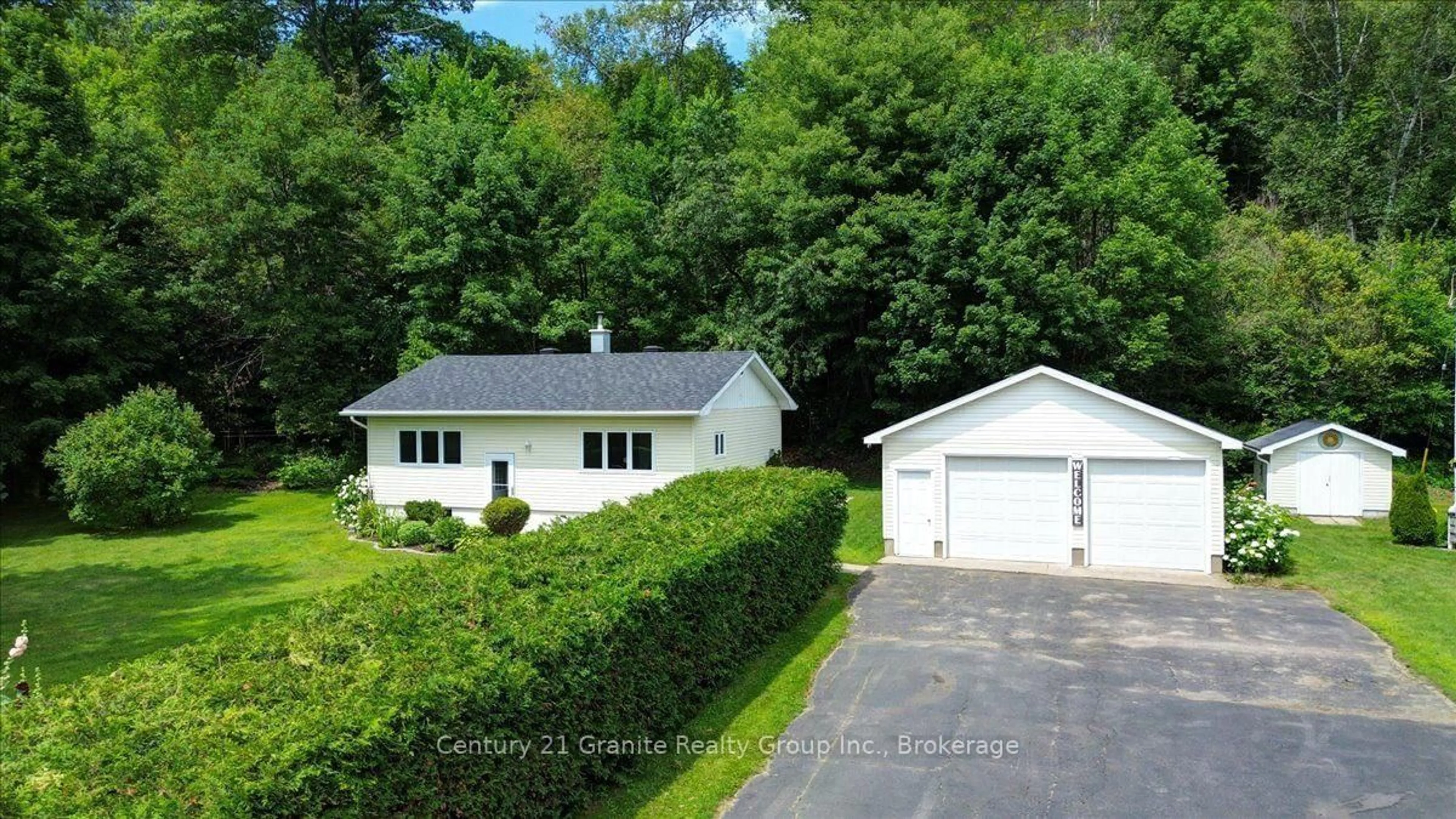 A pic from outside/outdoor area/front of a property/back of a property/a pic from drone, street for 205 Maxwell Settlement Rd, Bancroft Ontario K0L 1C0