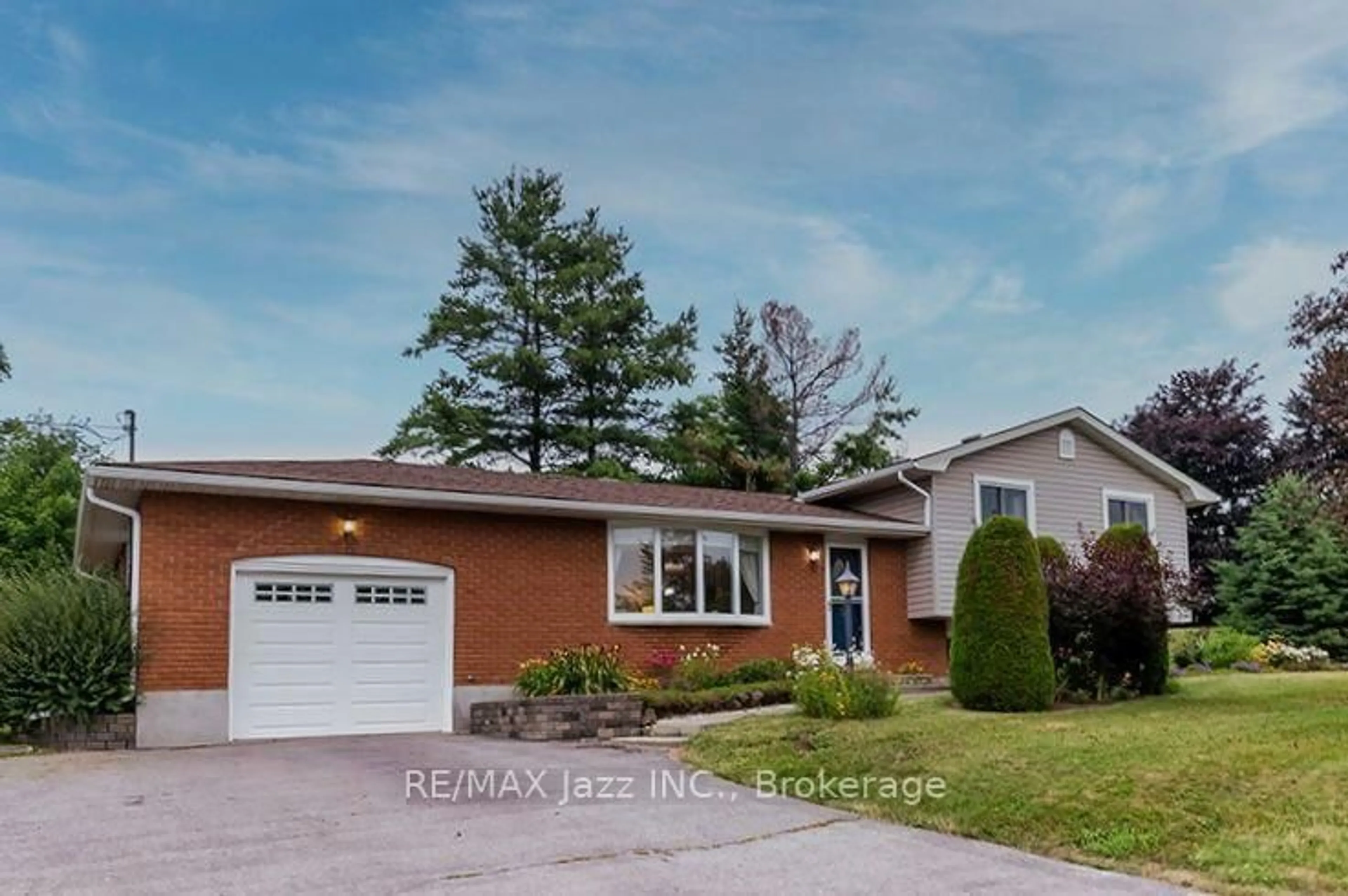 Home with brick exterior material, street for 20 Twin Lane, Brighton Ontario K0K 1H0