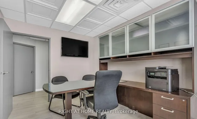 99 Holland Ave #106, Ottawa 3