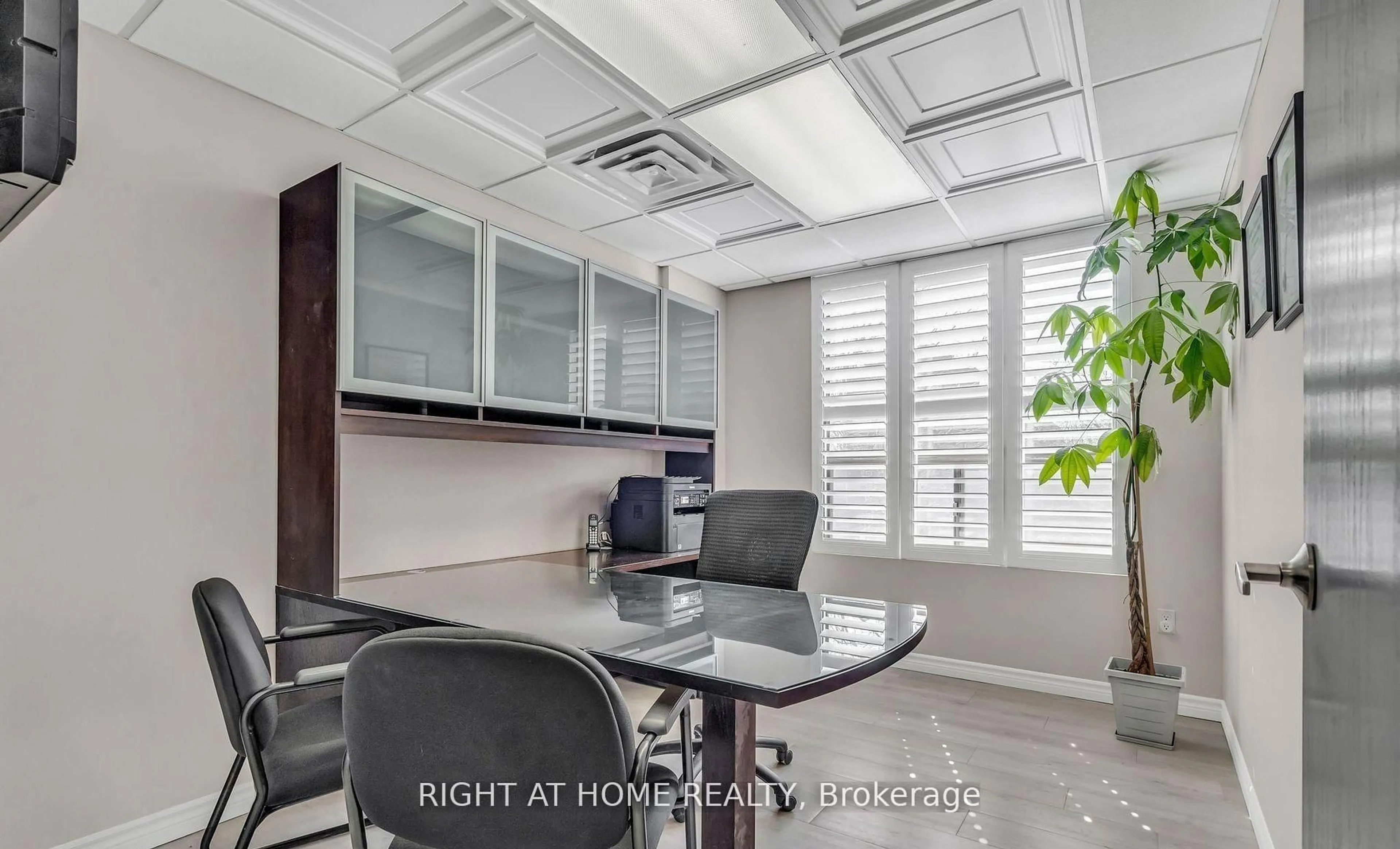 Unknown for 99 Holland Ave #106, Ottawa Ontario K1Y 0Y1