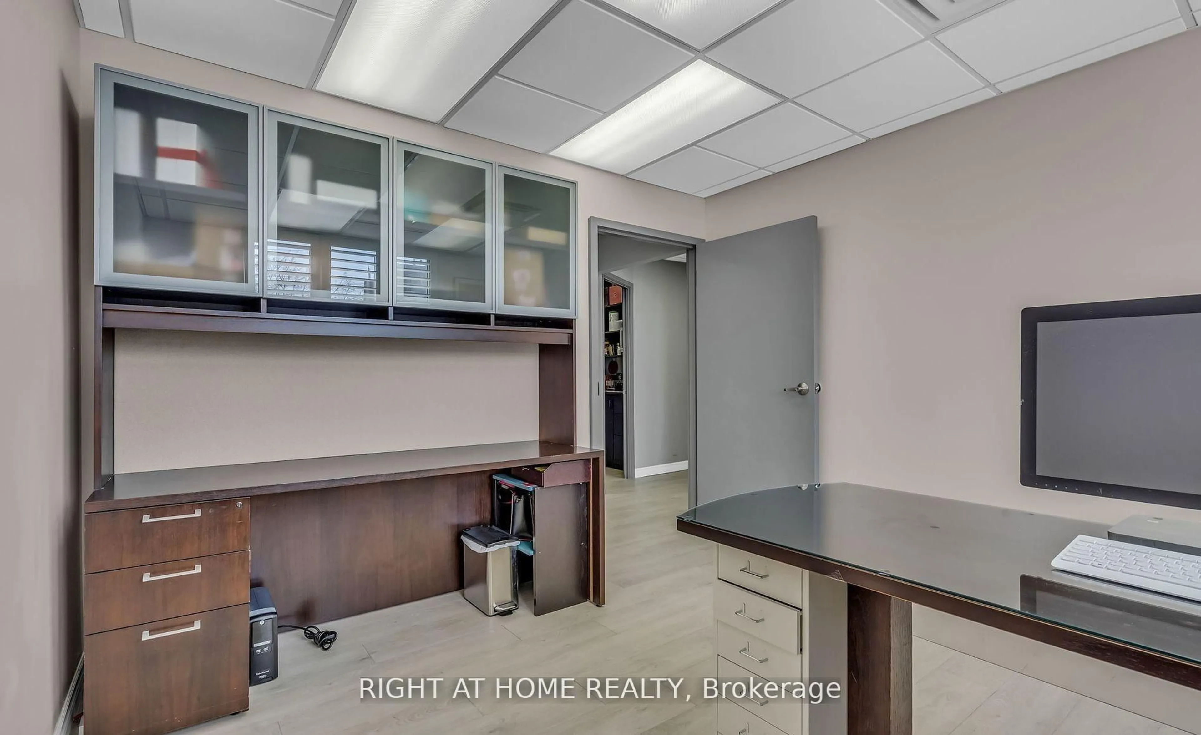 Unknown for 99 Holland Ave #106, Ottawa Ontario K1Y 0Y1